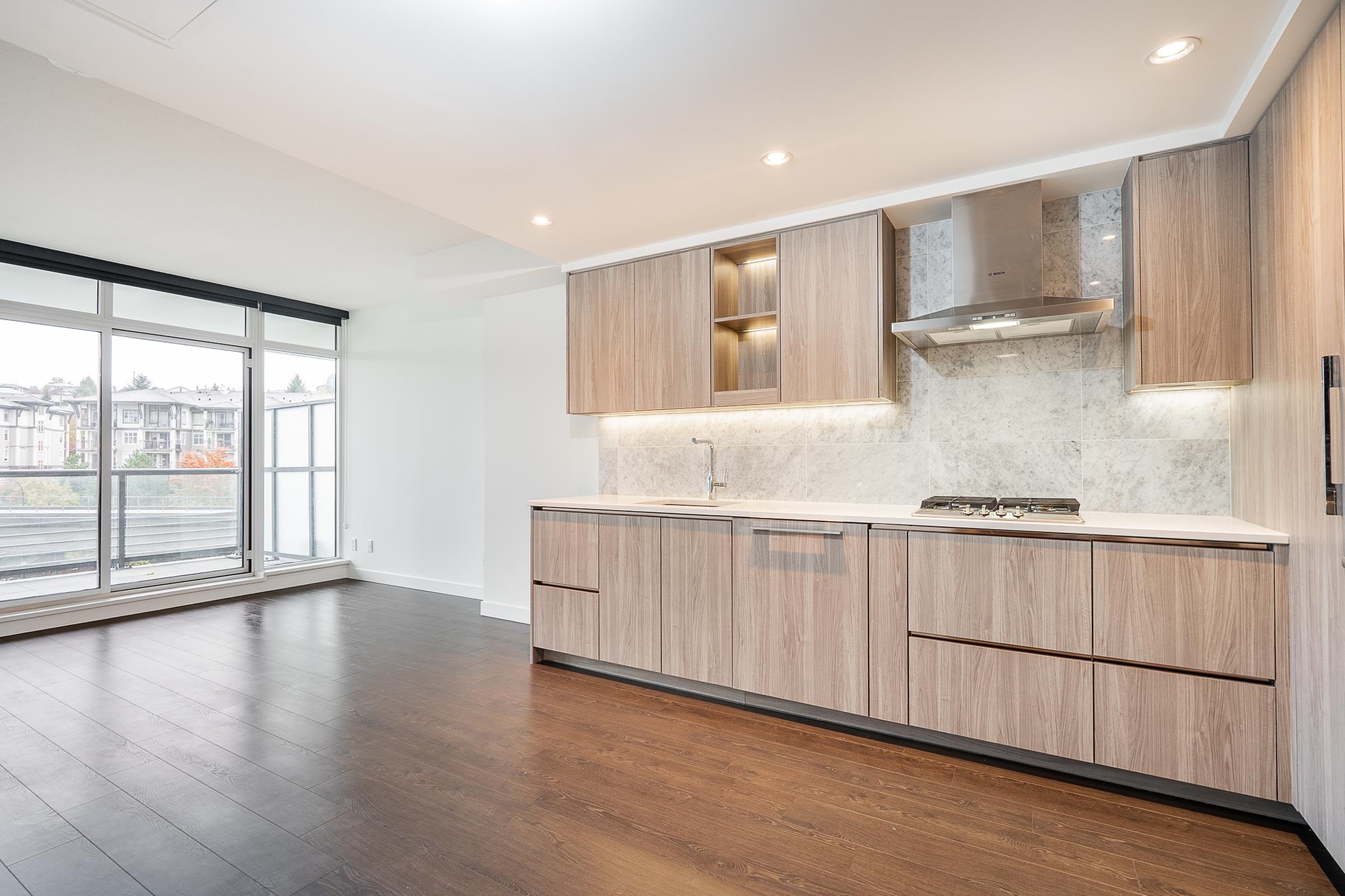 306 4730 LOUGHEED HIGHWAY Unit: 306