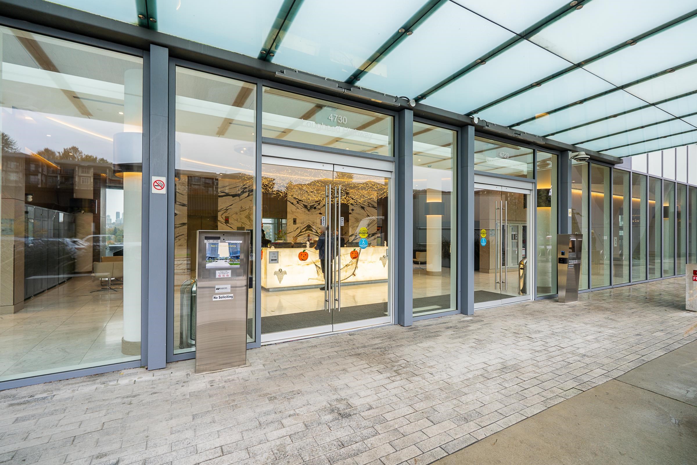 306 4730 LOUGHEED HIGHWAY Unit: 306