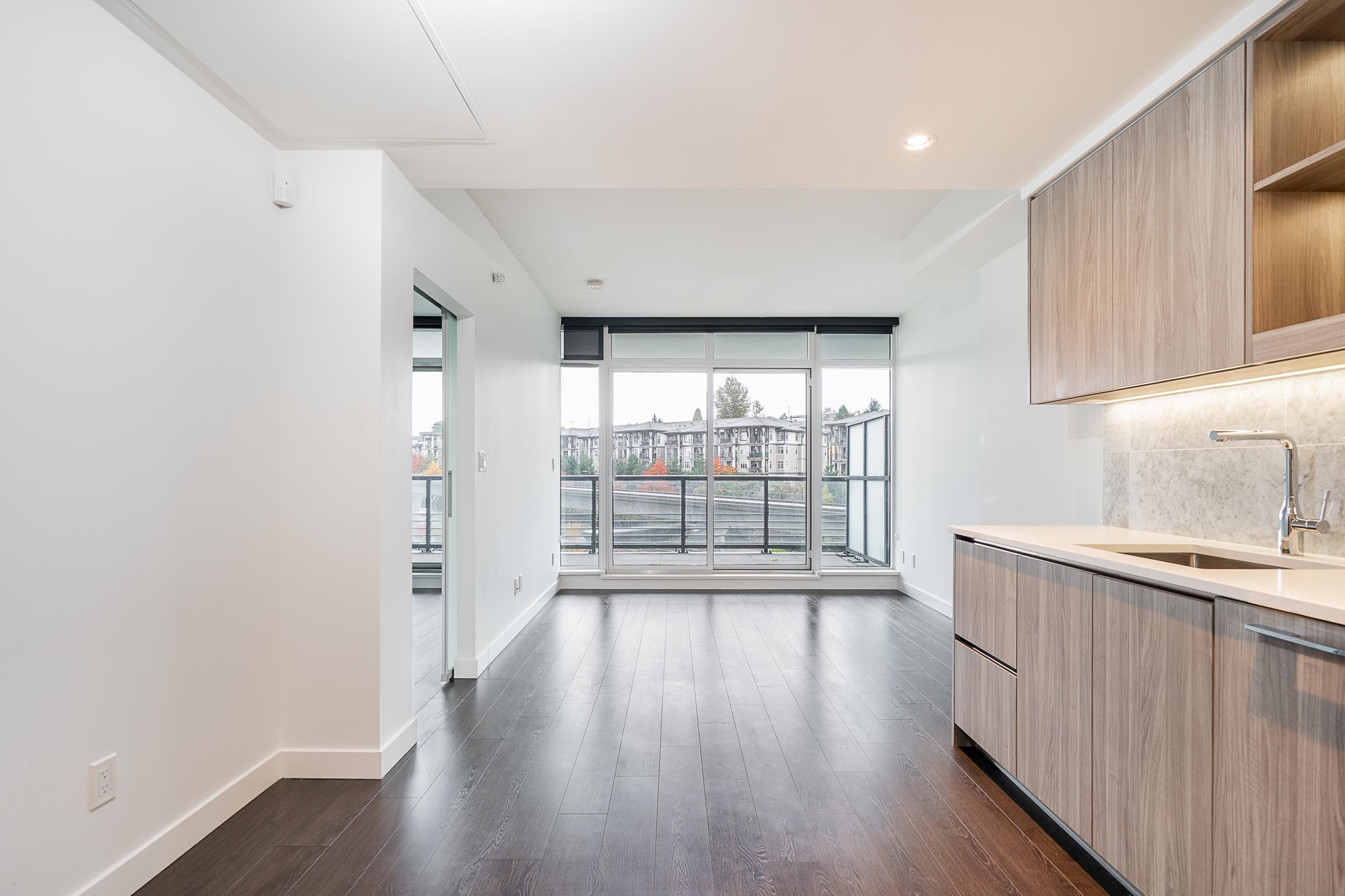 306 4730 LOUGHEED HIGHWAY Unit: 306