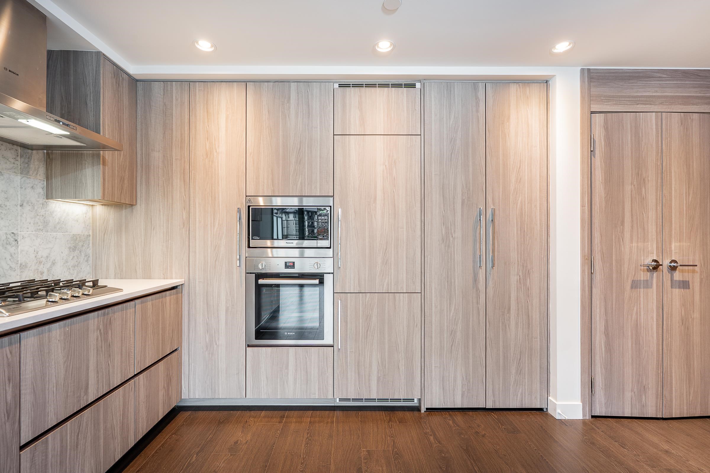 306 4730 LOUGHEED HIGHWAY Unit: 306