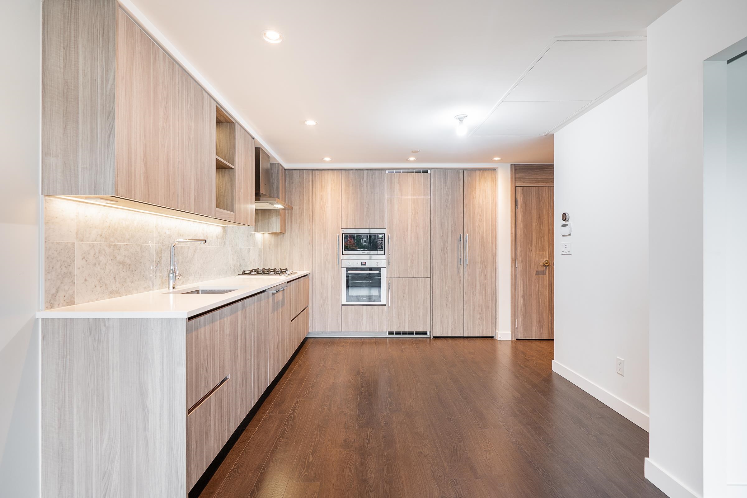 306 4730 LOUGHEED HIGHWAY Unit: 306