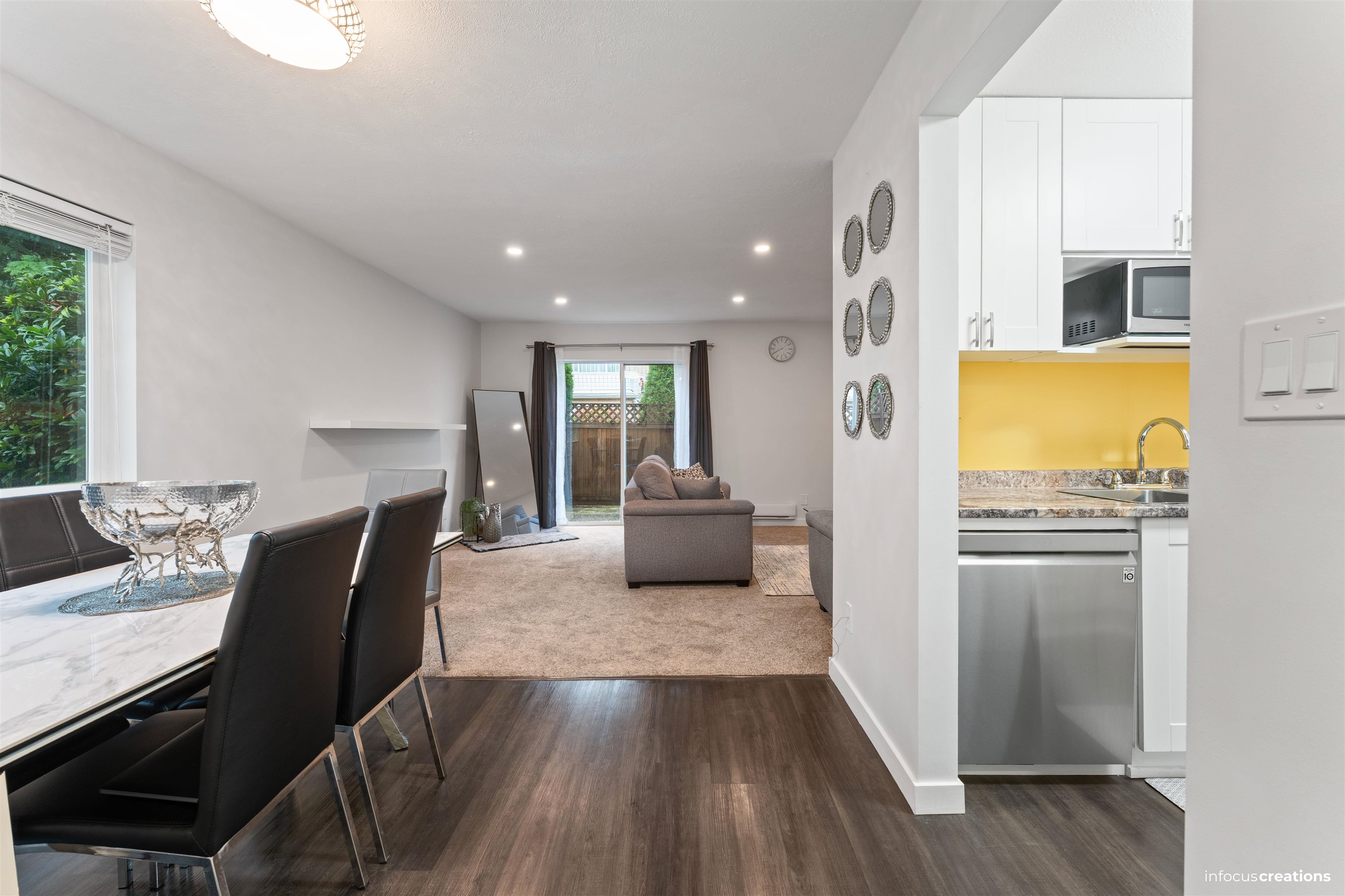 22 8975 MARY STREET Unit: 22