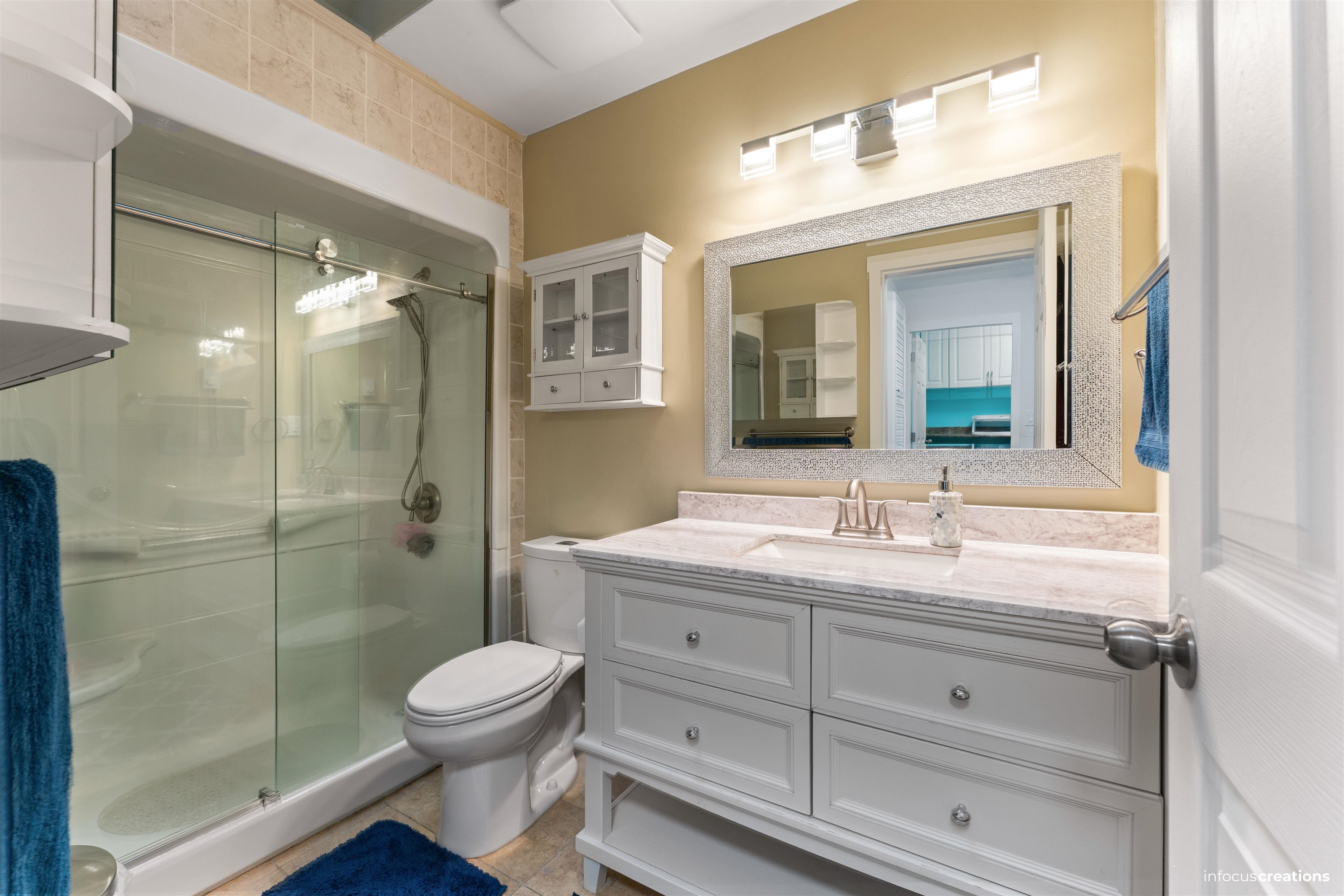 22 8975 MARY STREET Unit: 22