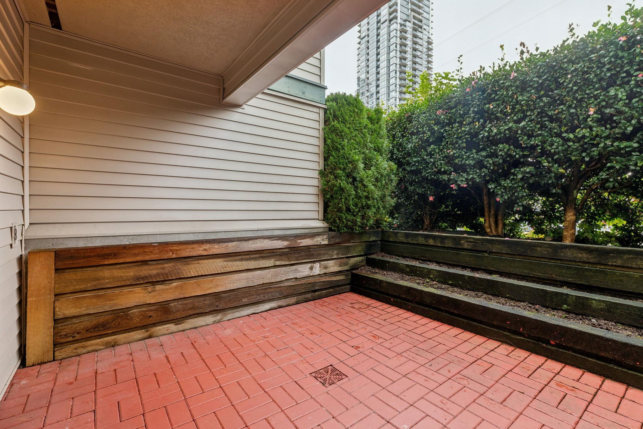 114 2959 GLEN DRIVE Unit: 114