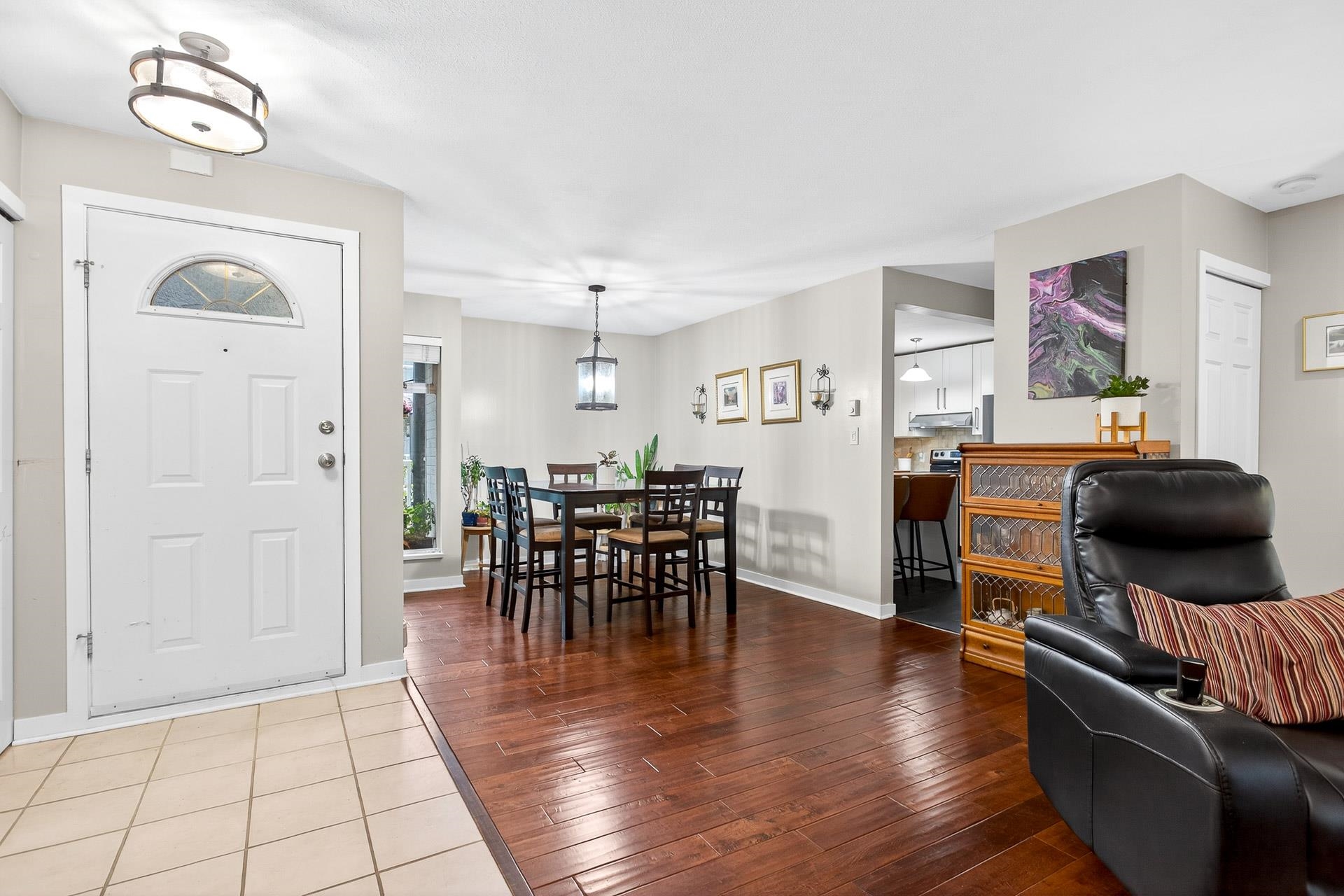 305 2733 ATLIN PLACE Unit: 305