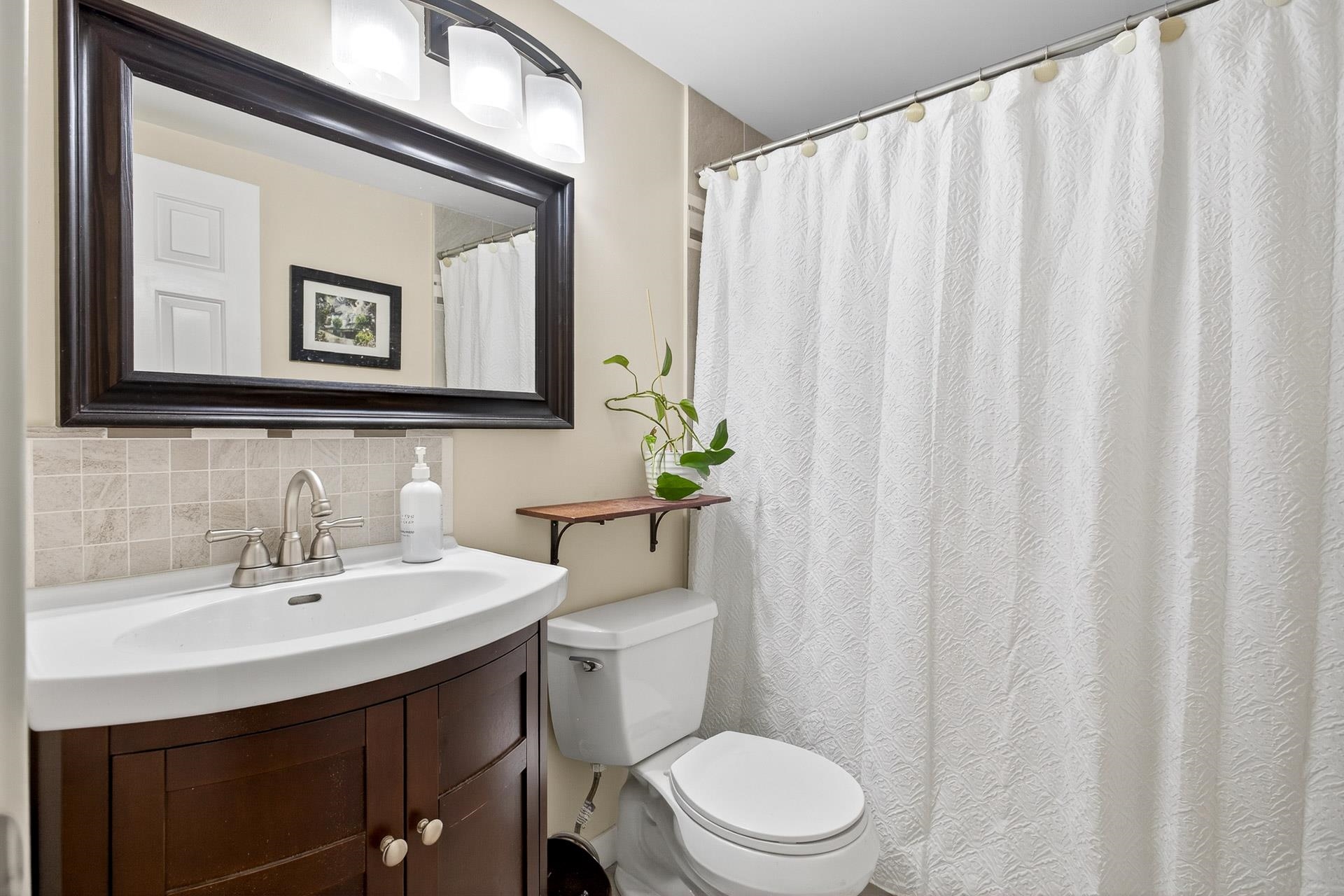 305 2733 ATLIN PLACE Unit: 305