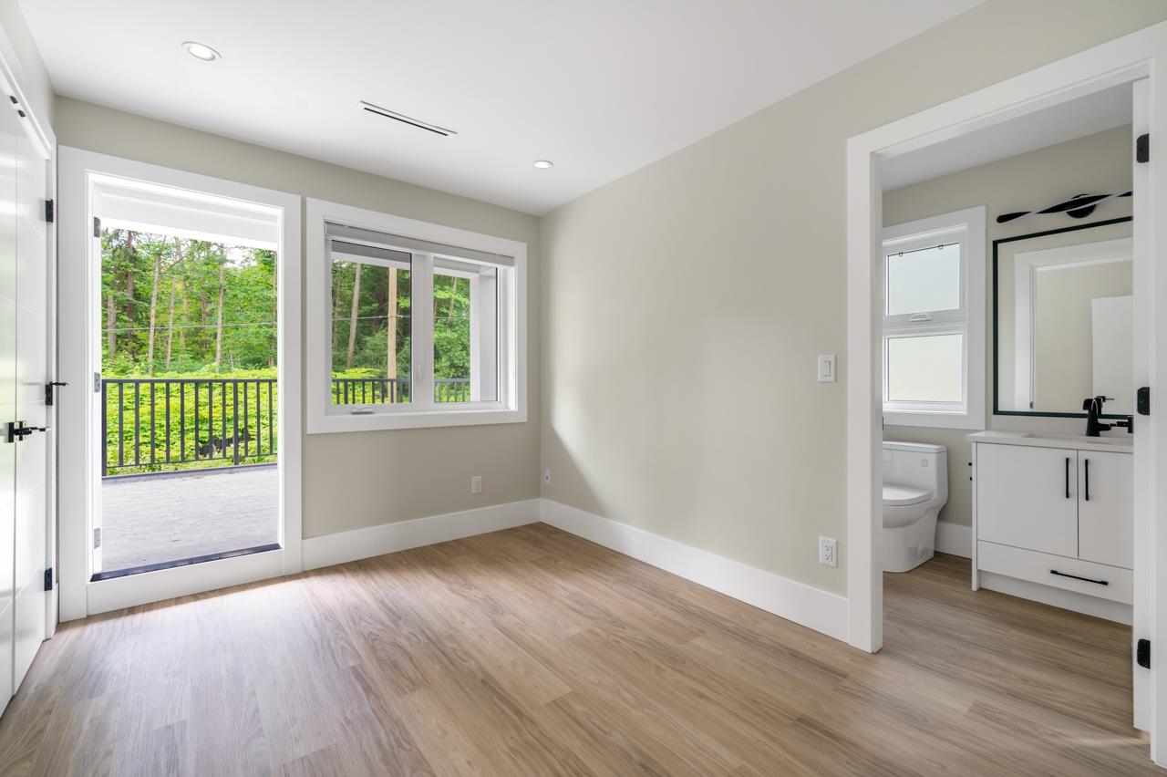 1 4096 NITHSDALE STREET Unit: 1