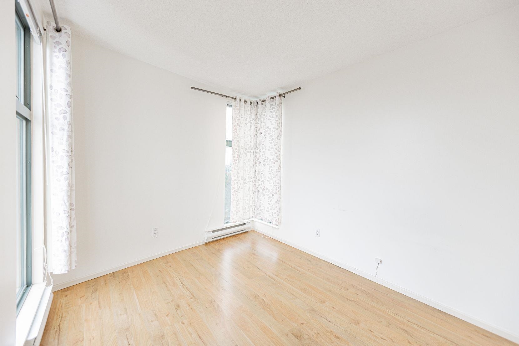 1206 8246 LANSDOWNE ROAD Unit: 1206