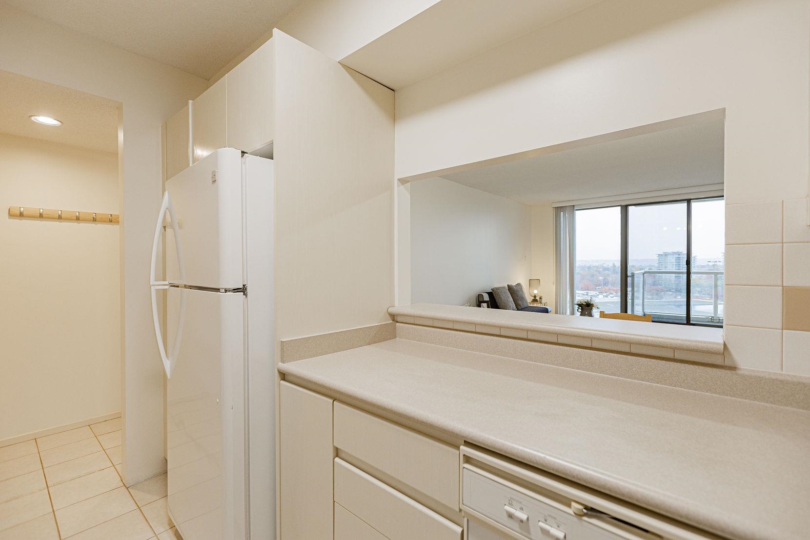 1206 8246 LANSDOWNE ROAD Unit: 1206