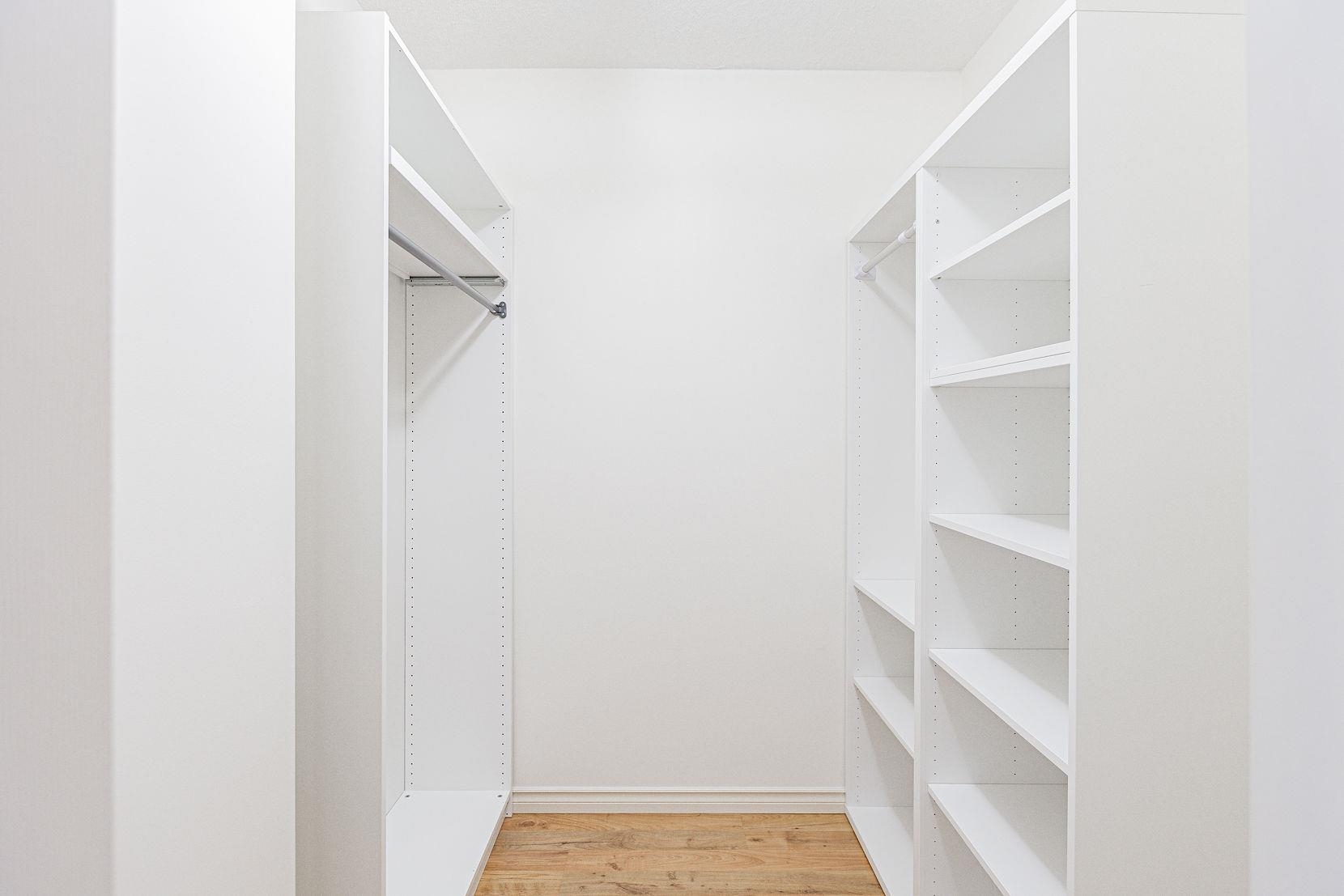 1206 8246 LANSDOWNE ROAD Unit: 1206