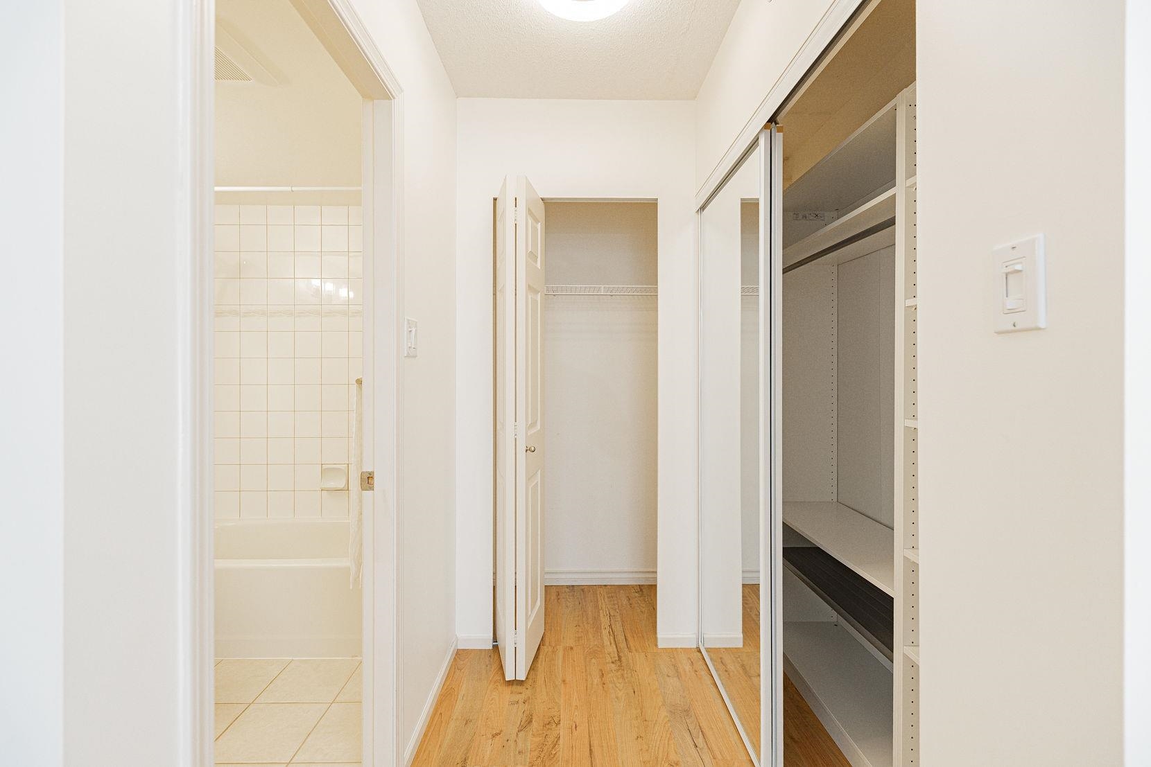 1206 8246 LANSDOWNE ROAD Unit: 1206