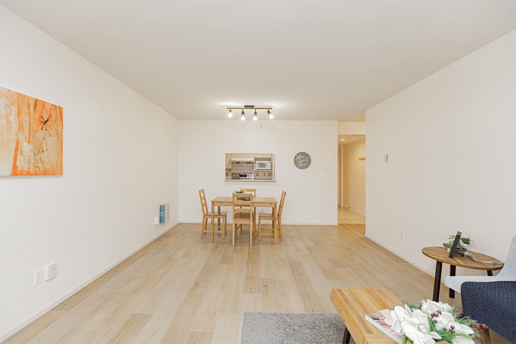 1206 8246 LANSDOWNE ROAD Unit: 1206