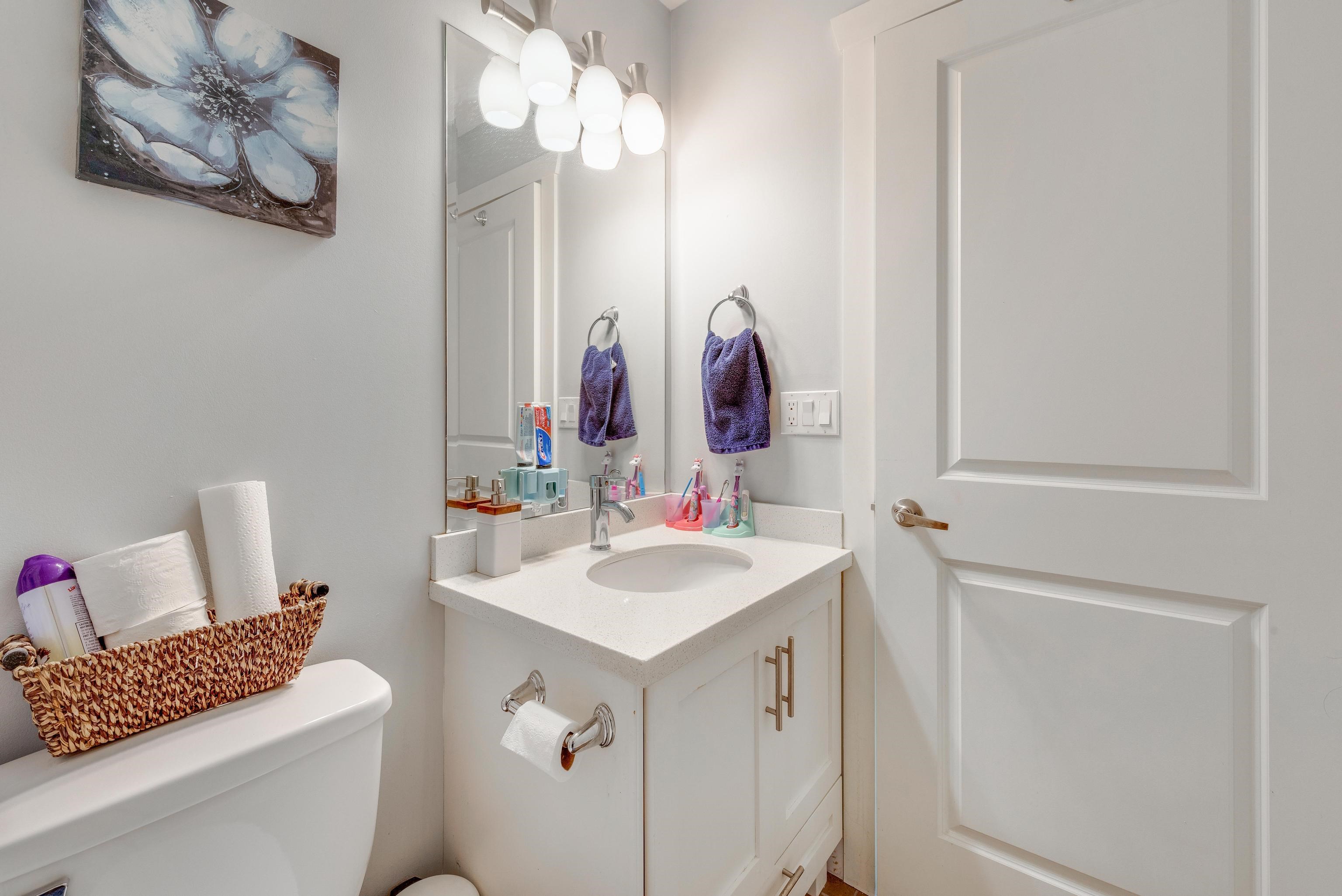 37 19560 68 AVENUE Unit: 37