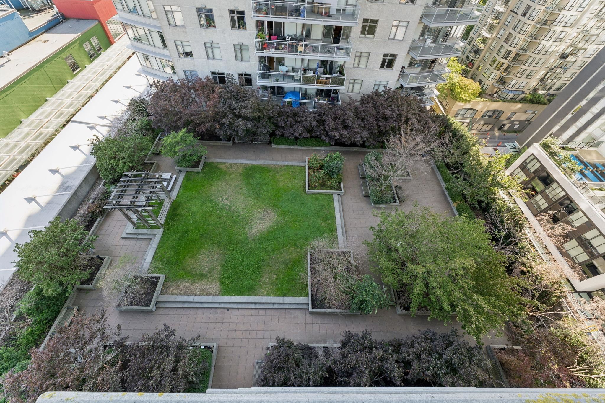 1710 888 CARNARVON STREET Unit: 1710