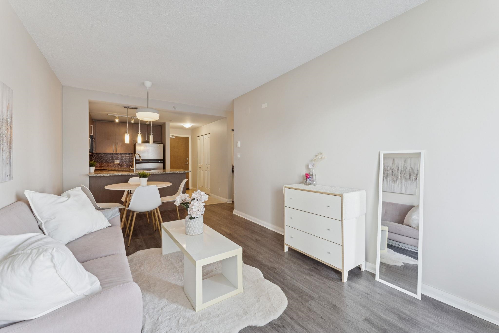 1710 888 CARNARVON STREET Unit: 1710