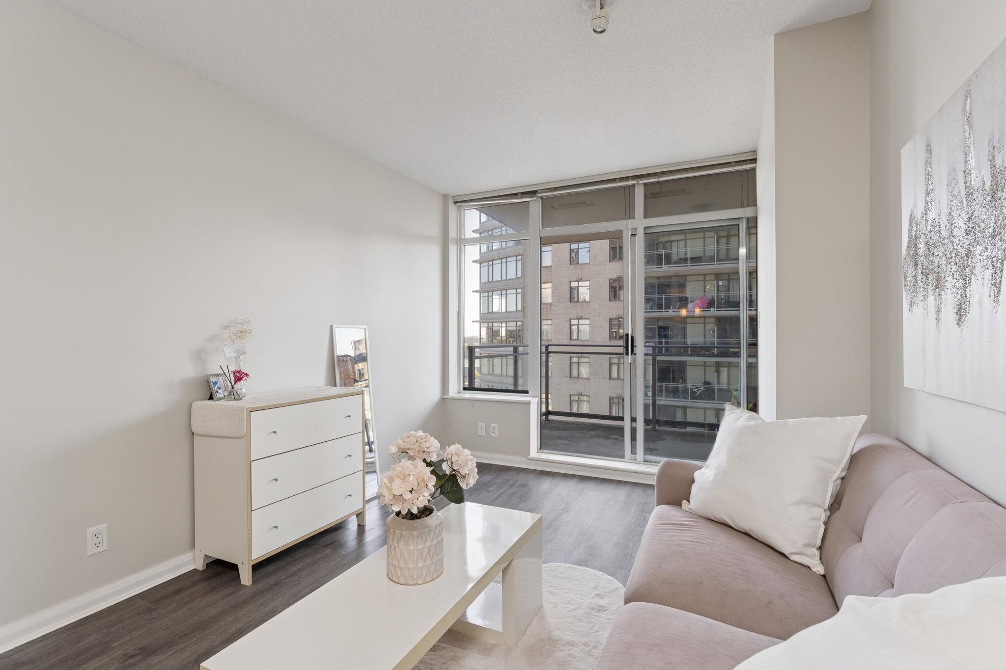 1710 888 CARNARVON STREET Unit: 1710