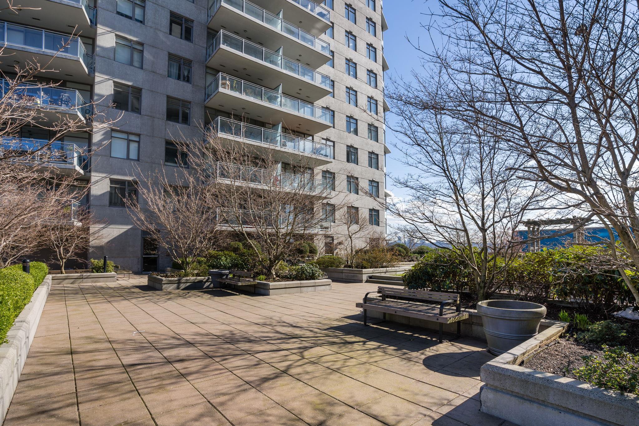 1710 888 CARNARVON STREET Unit: 1710