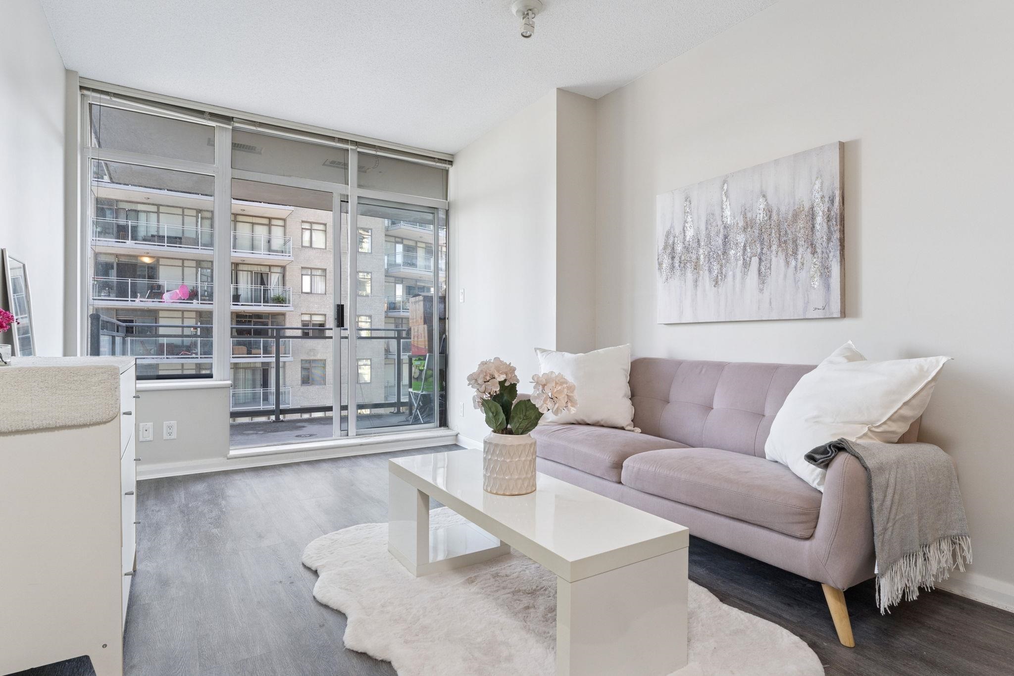 1710 888 CARNARVON STREET Unit: 1710