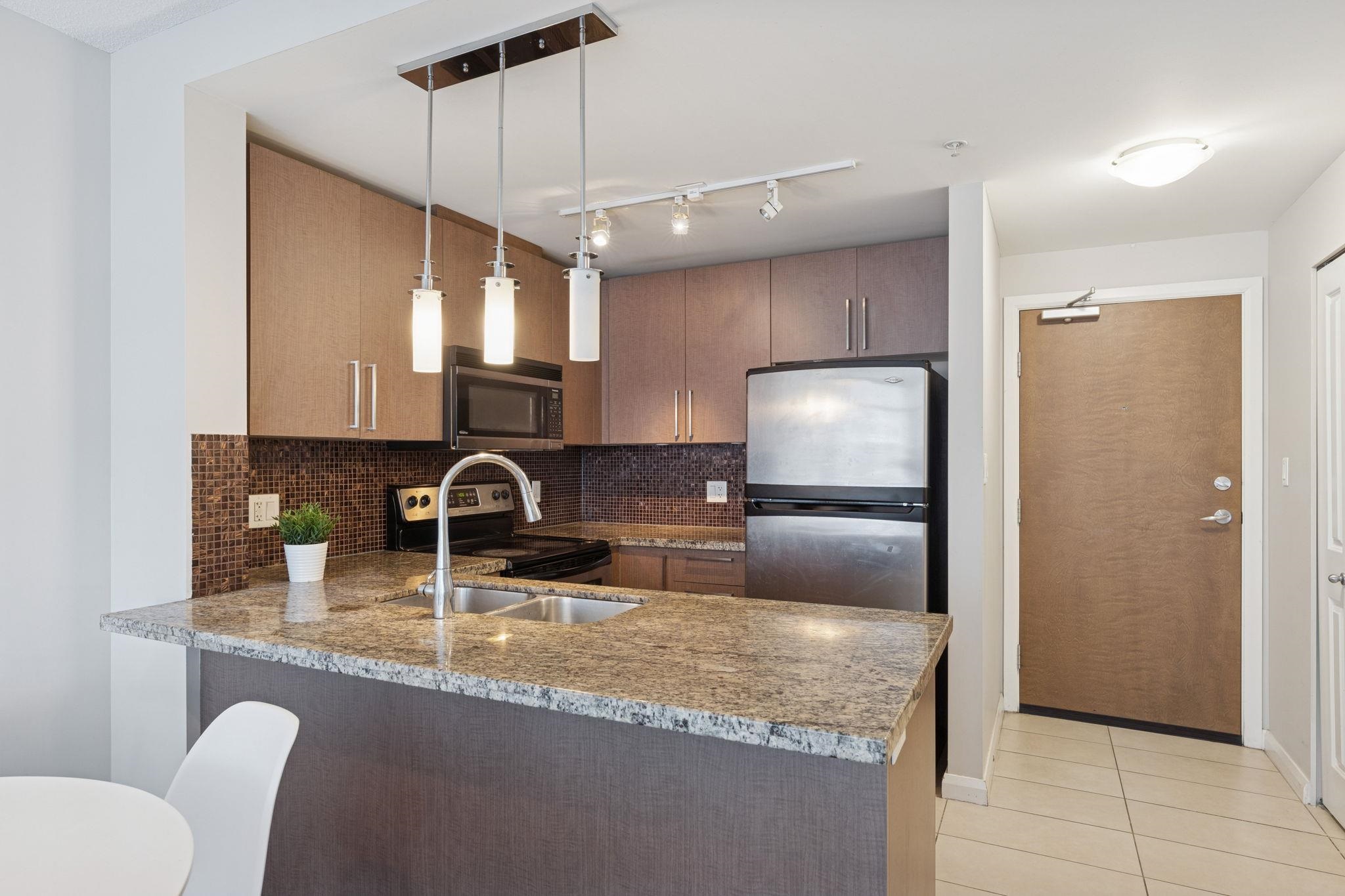 1710 888 CARNARVON STREET Unit: 1710