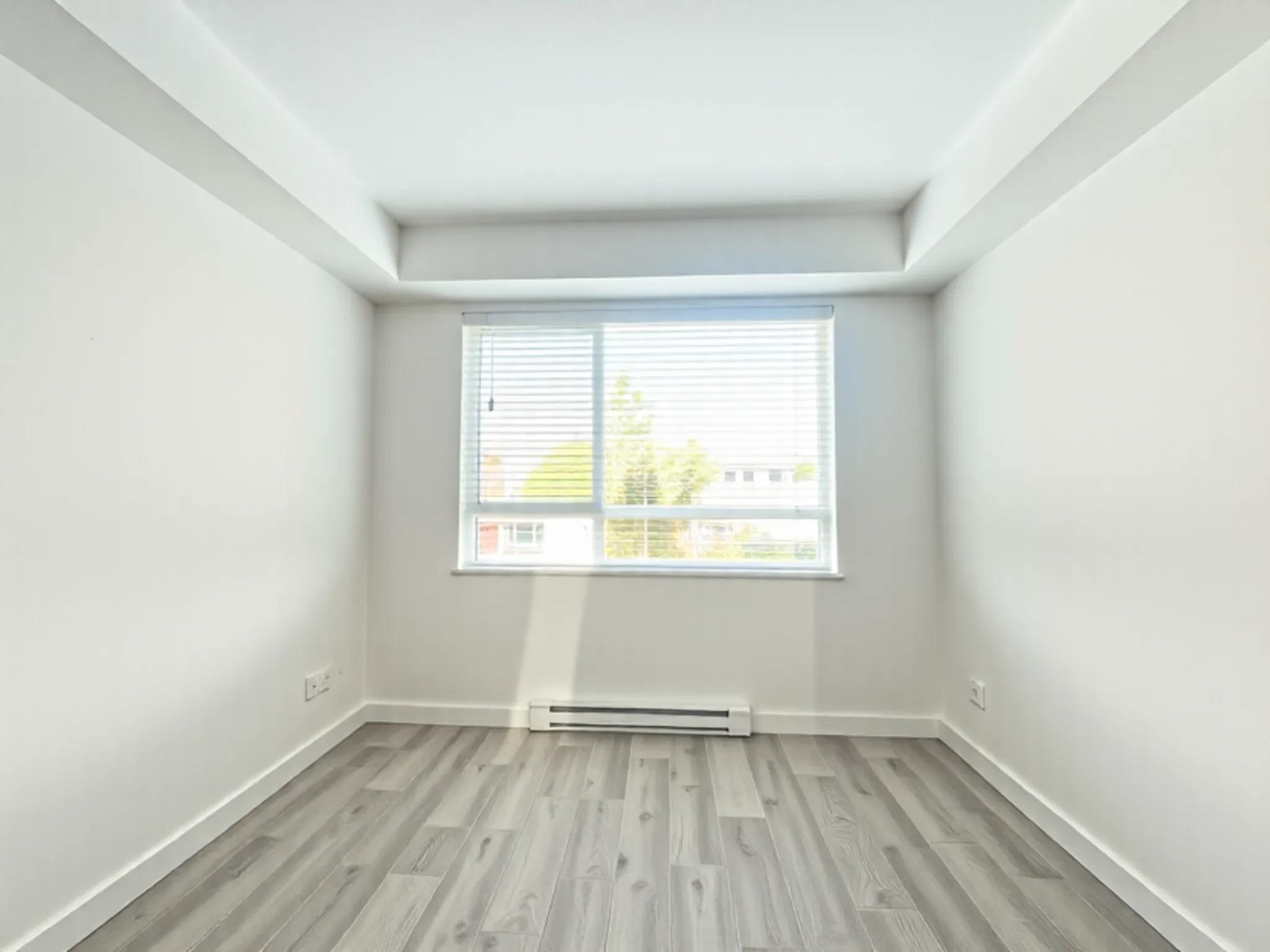 207 2160 GRANT AVENUE Unit: 207