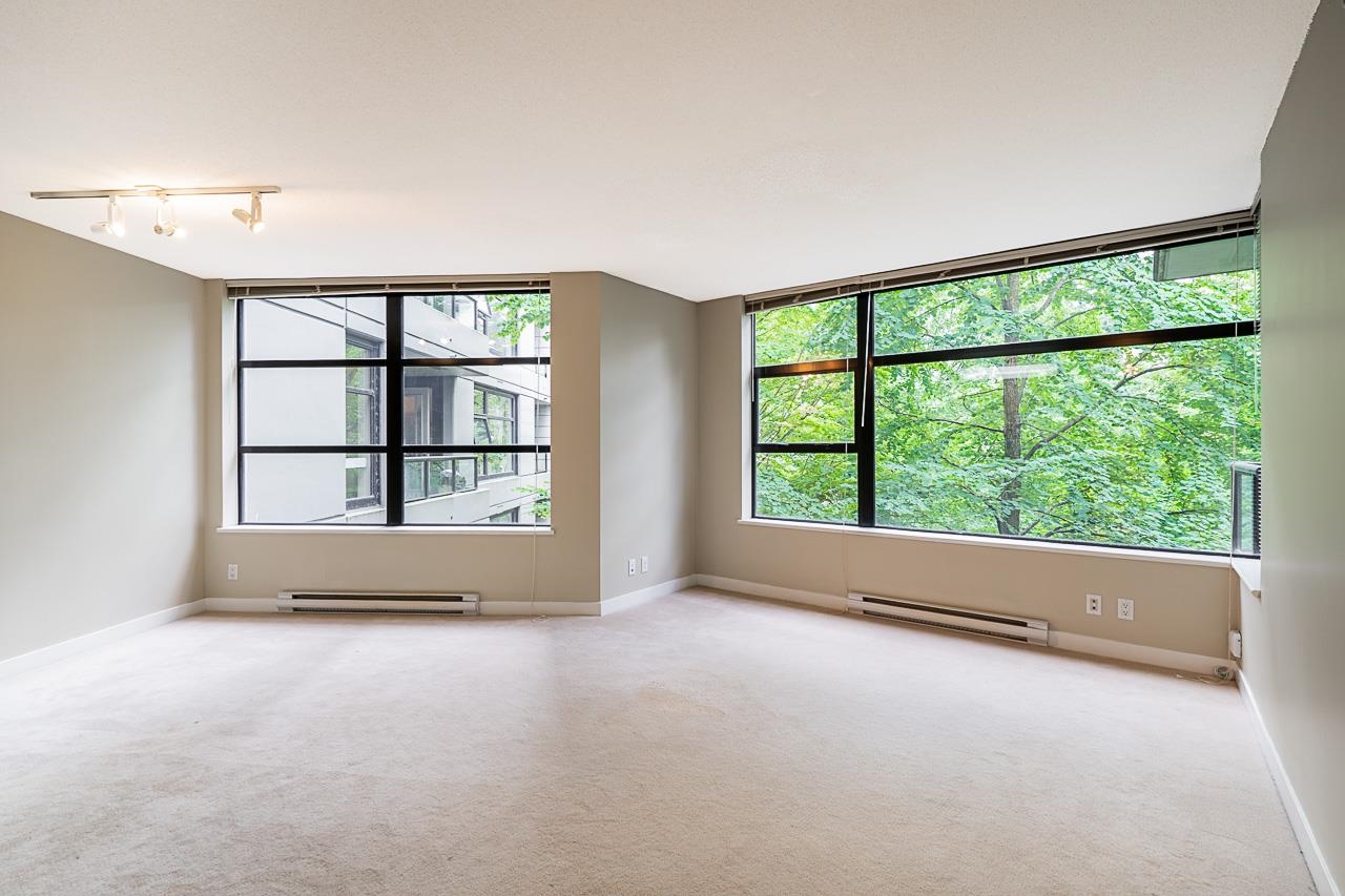 309 5380 OBEN STREET Unit: 309