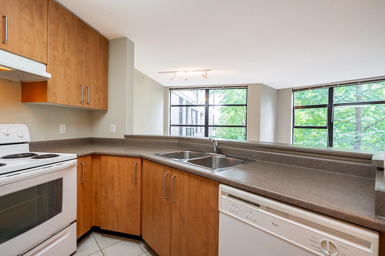 309 5380 OBEN STREET Unit: 309