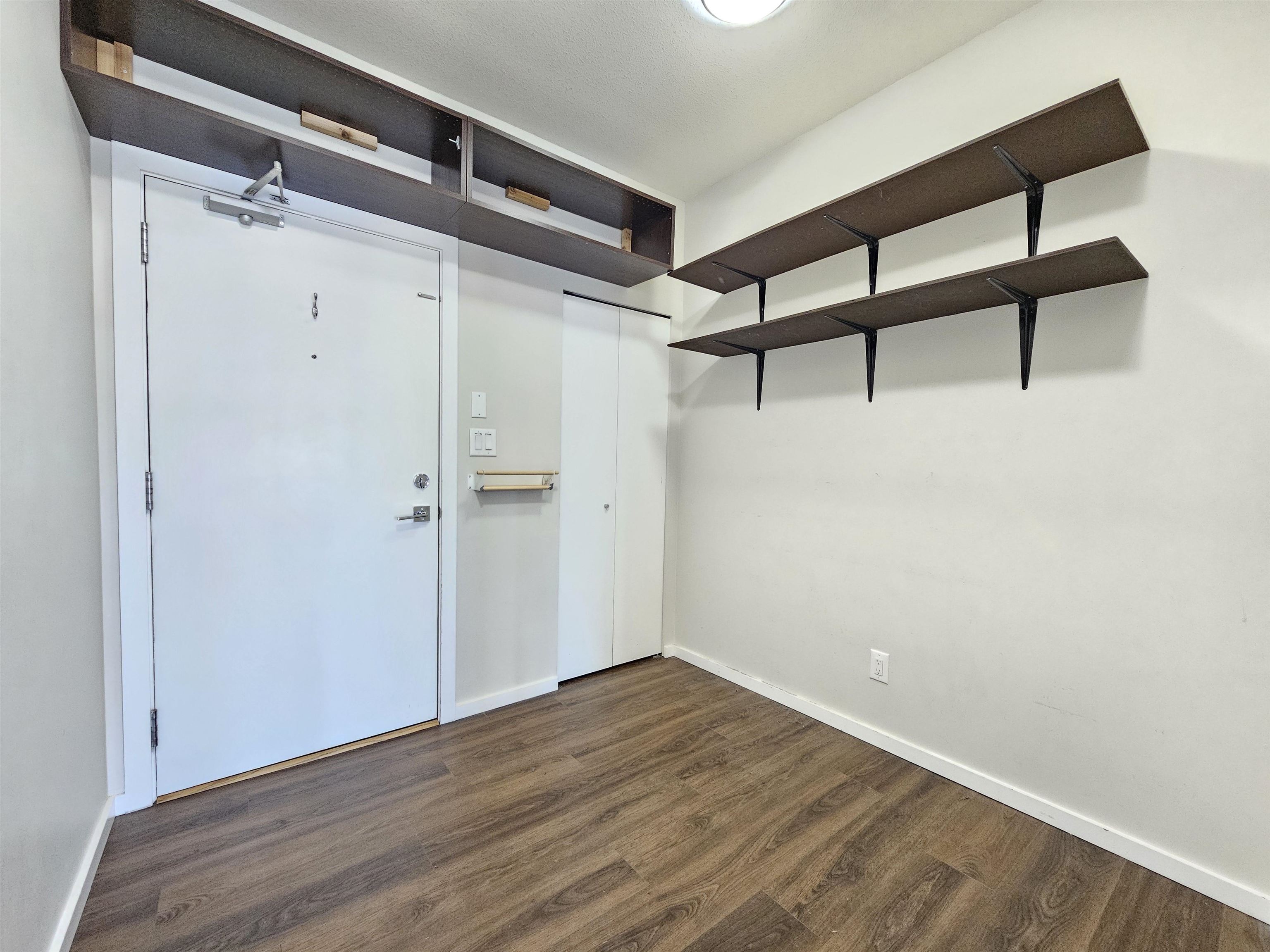 232 13768 108 AVENUE Unit: 232