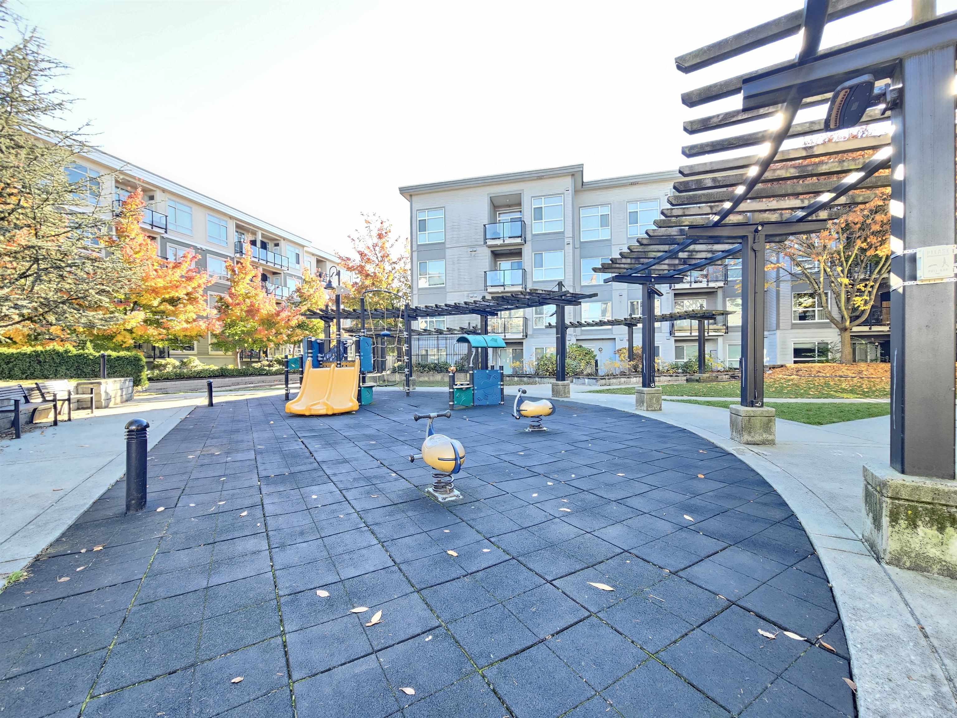 232 13768 108 AVENUE Unit: 232