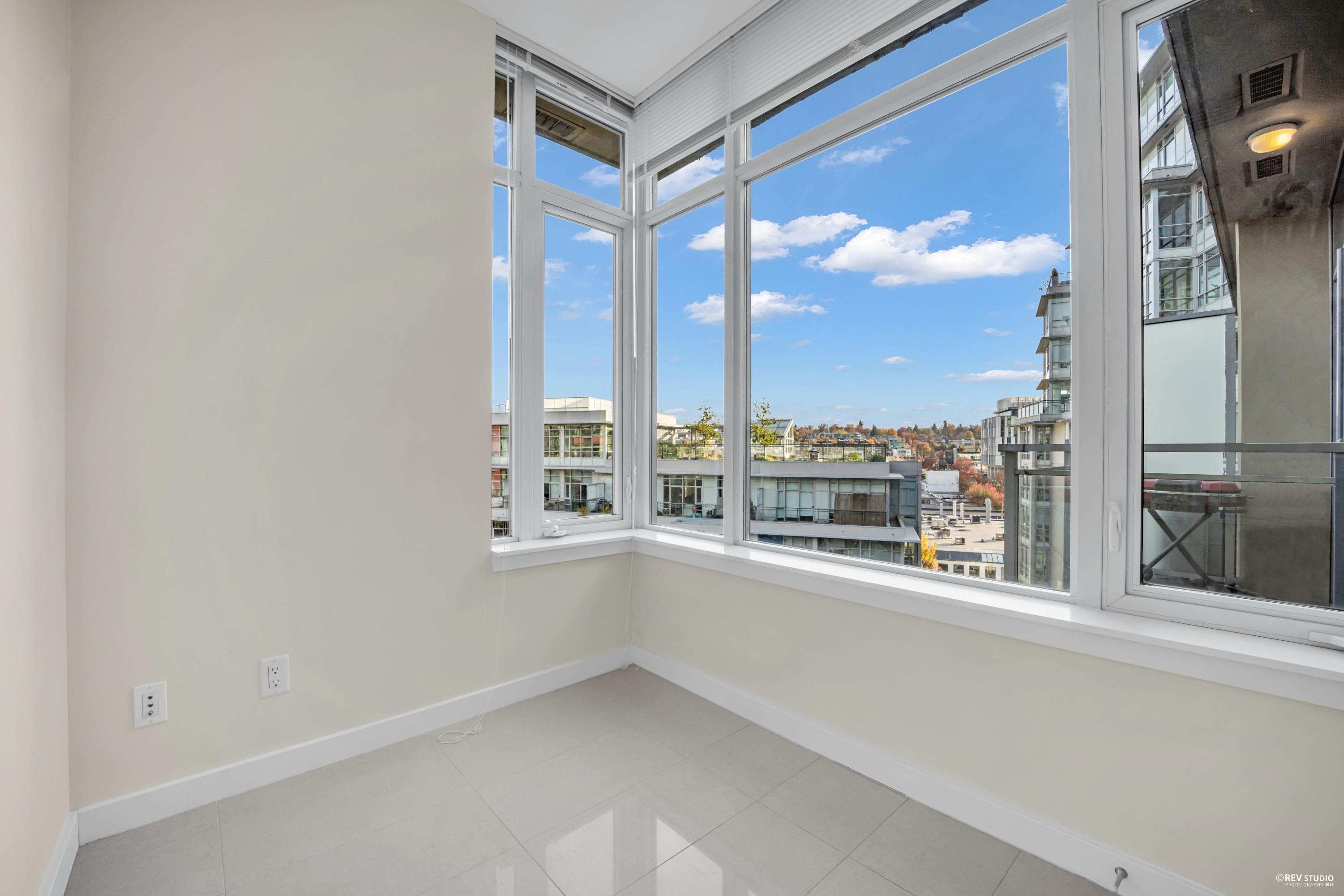1002 88 W 1ST AVENUE Unit: 1002
