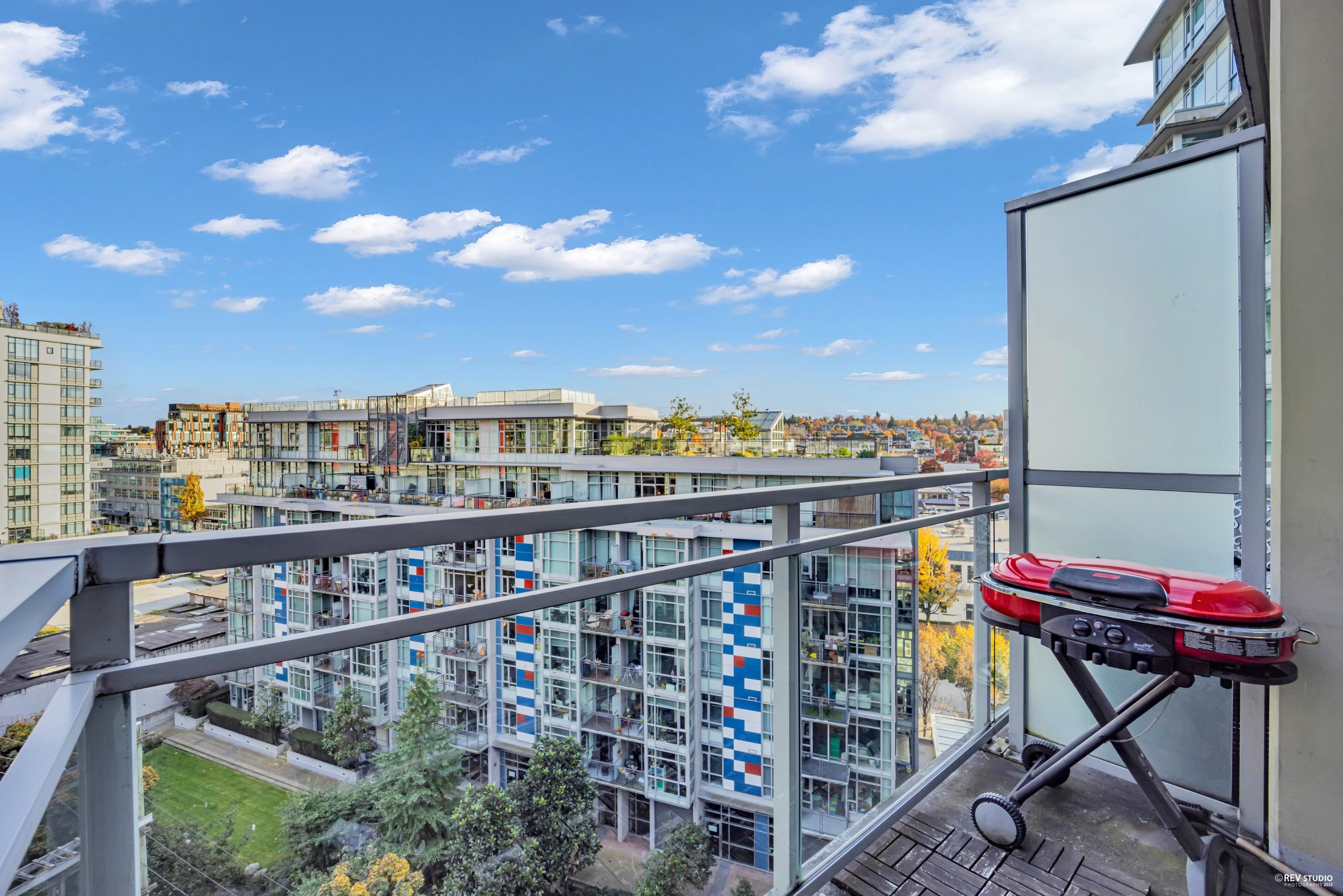 1002 88 W 1ST AVENUE Unit: 1002