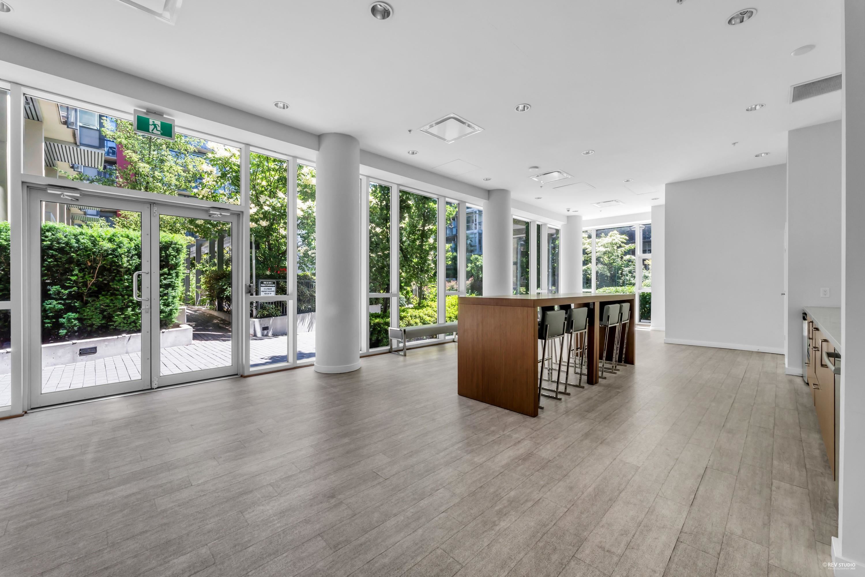 1002 88 W 1ST AVENUE Unit: 1002