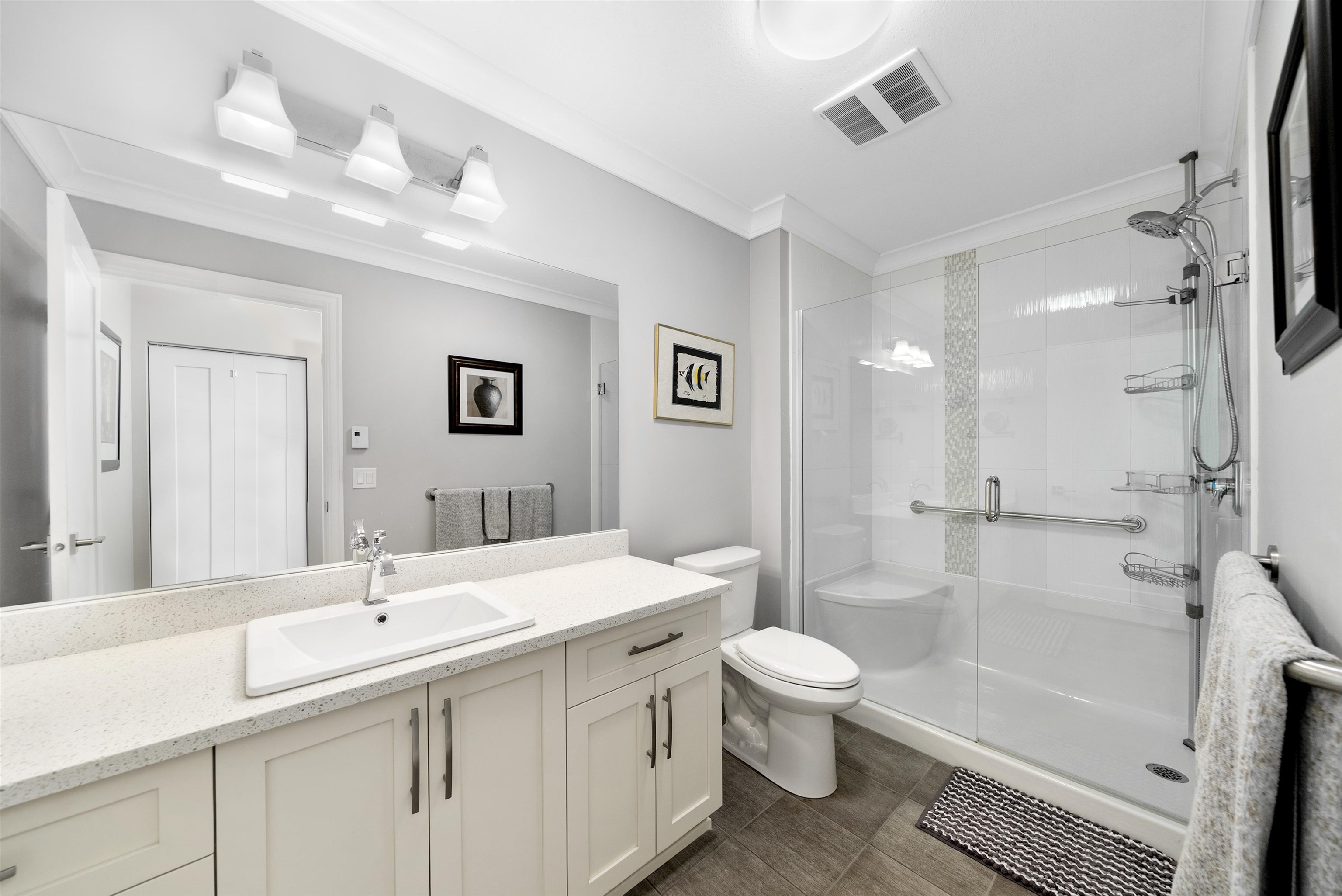 301 45746 KEITH WILSON ROAD Unit: 301