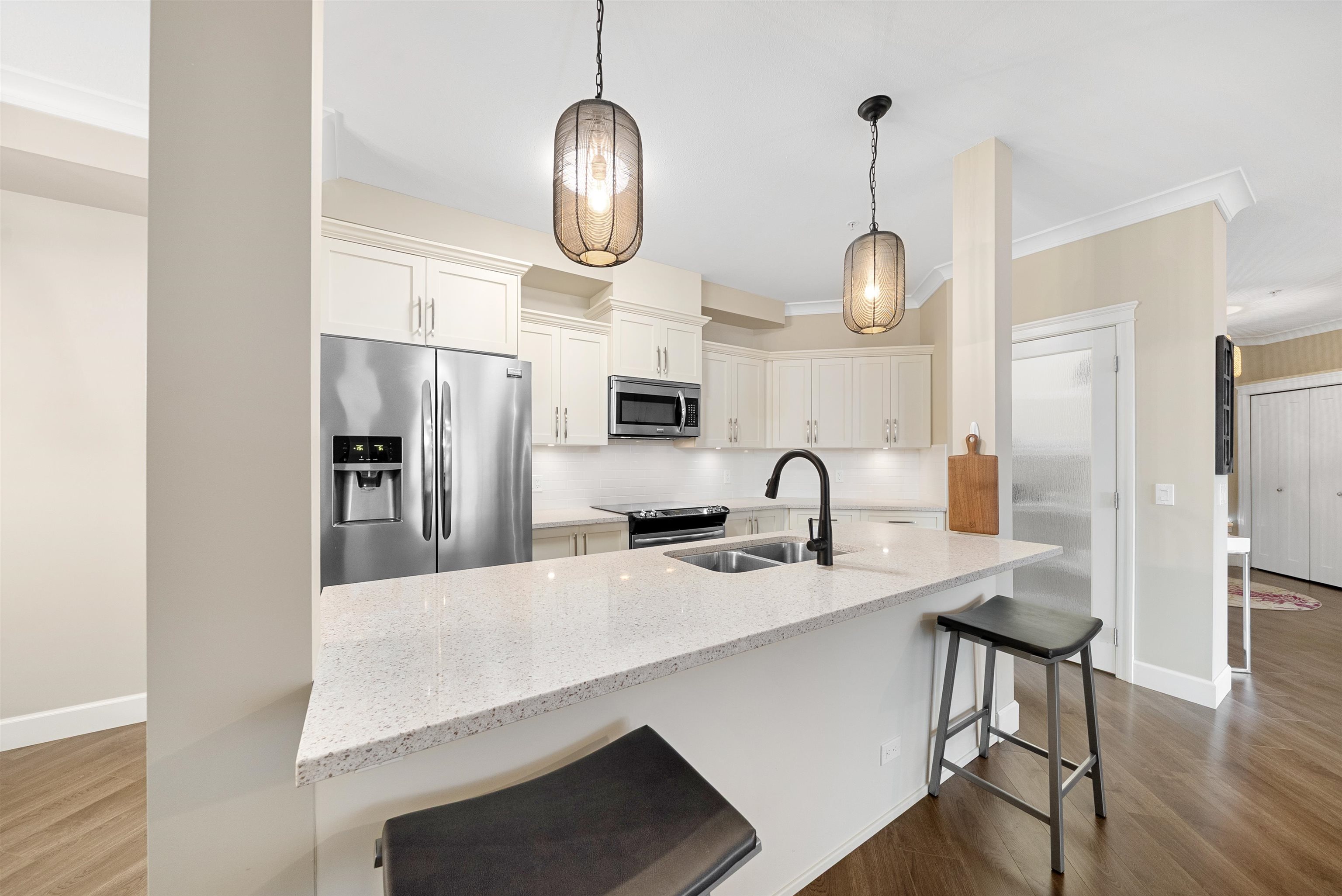 301 45746 KEITH WILSON ROAD Unit: 301