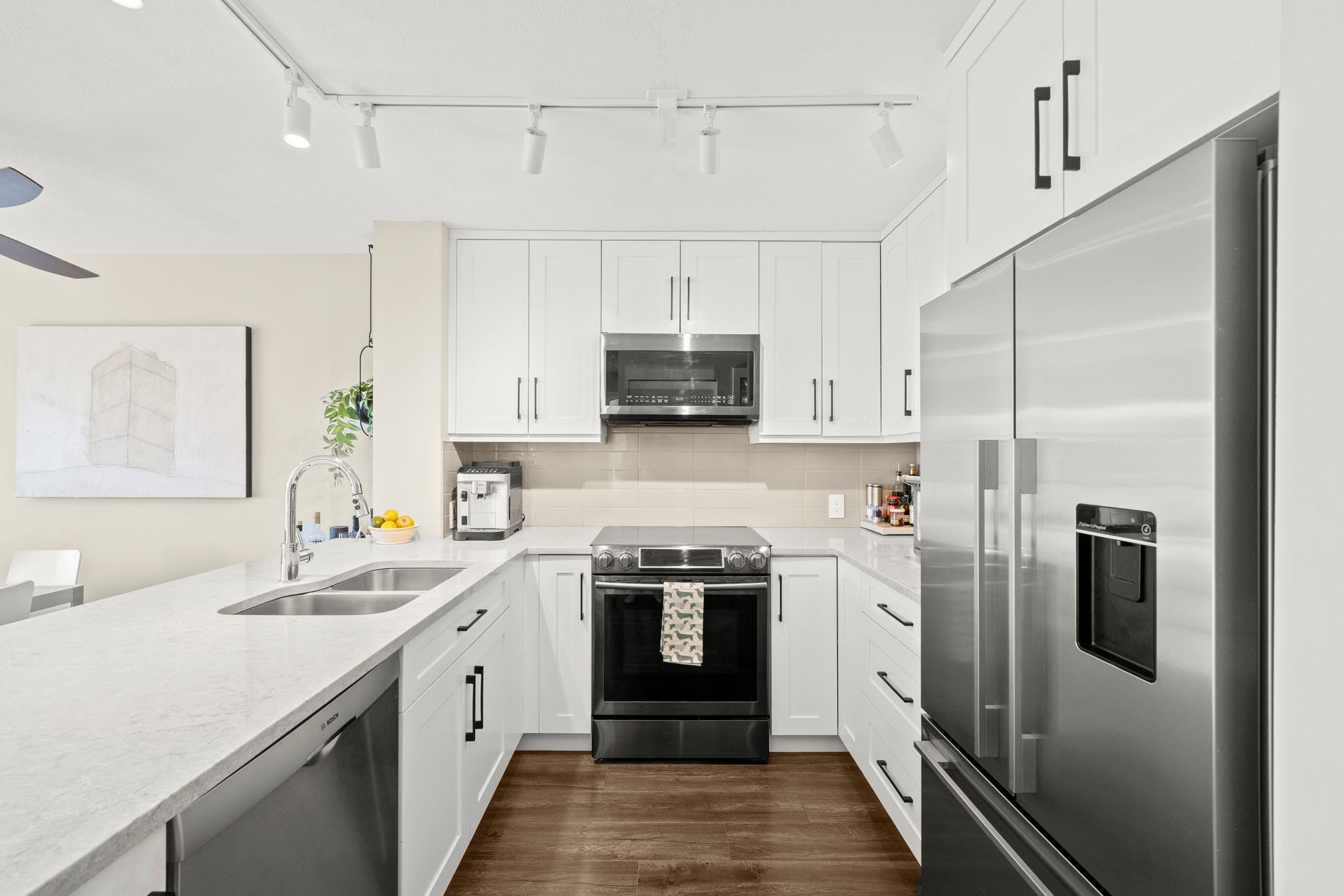 410 124 W 3RD STREET Unit: 410