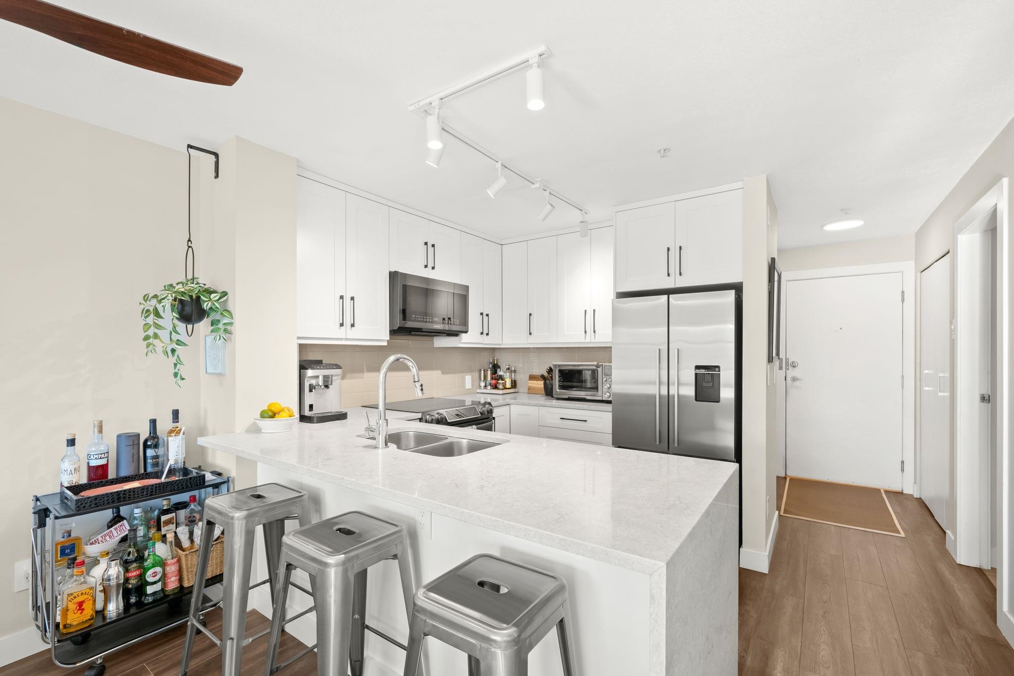 410 124 W 3RD STREET Unit: 410