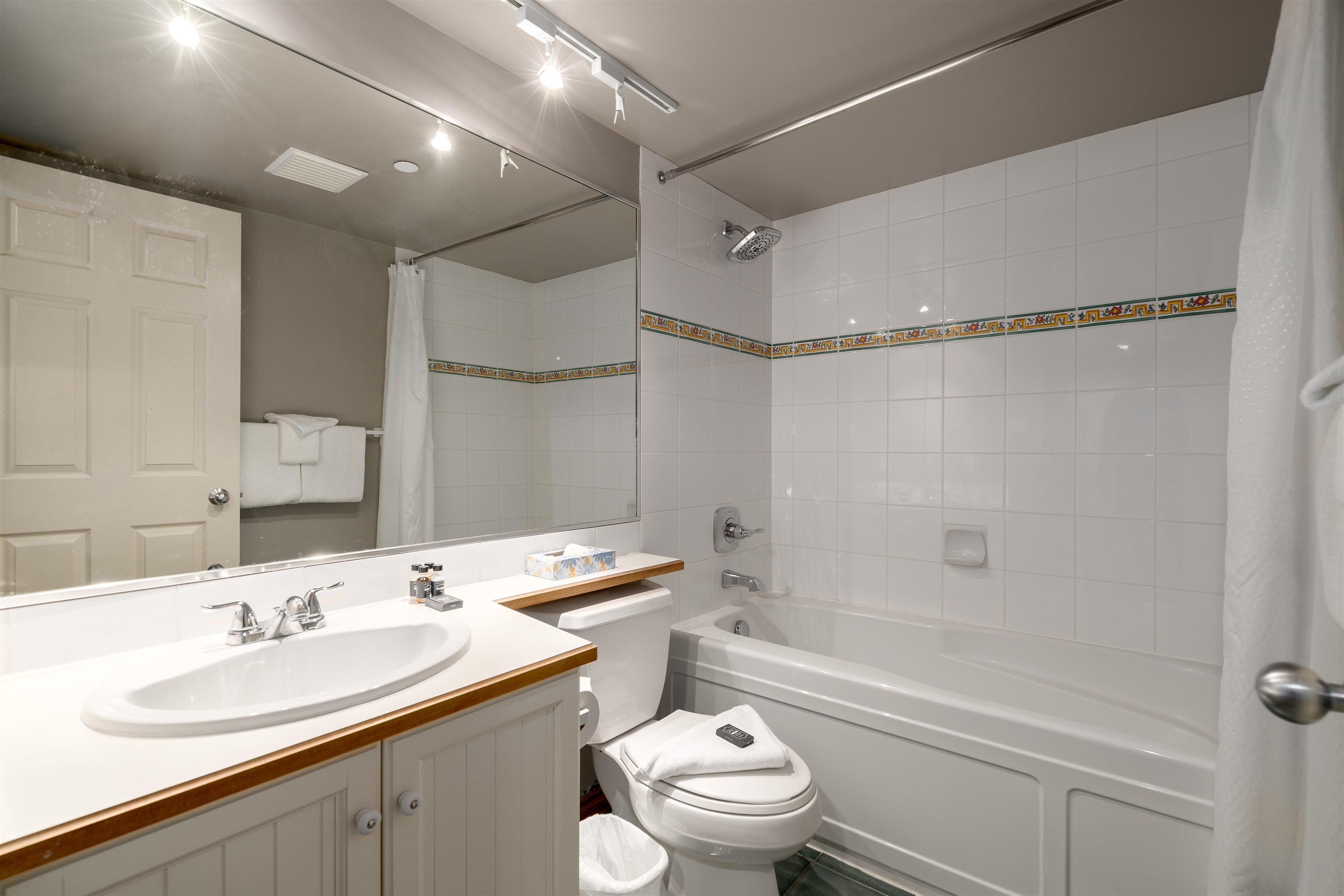 243 4800 SPEARHEAD DRIVE Unit: 243