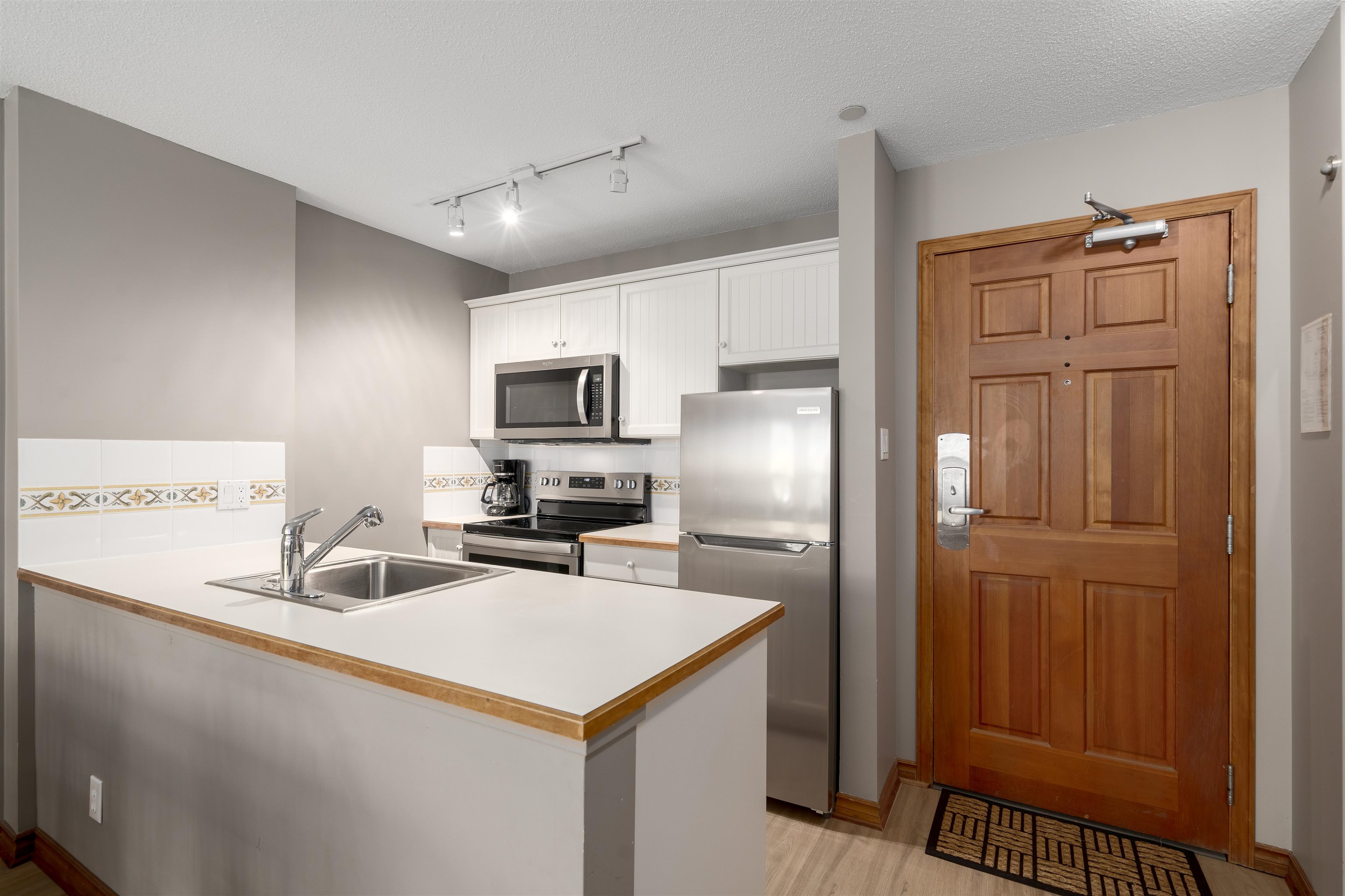 243 4800 SPEARHEAD DRIVE Unit: 243