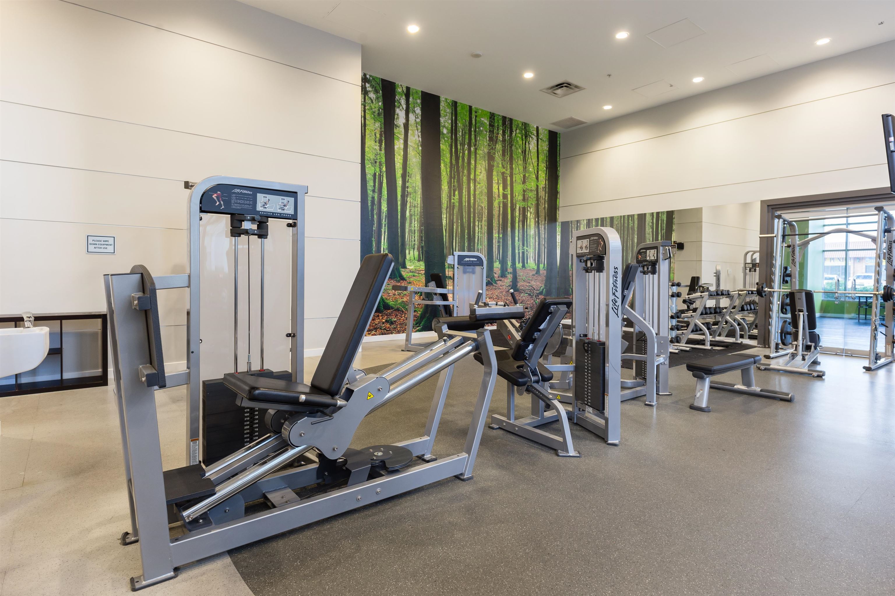 3601 9981 WHALLEY BOULEVARD Unit: 3601