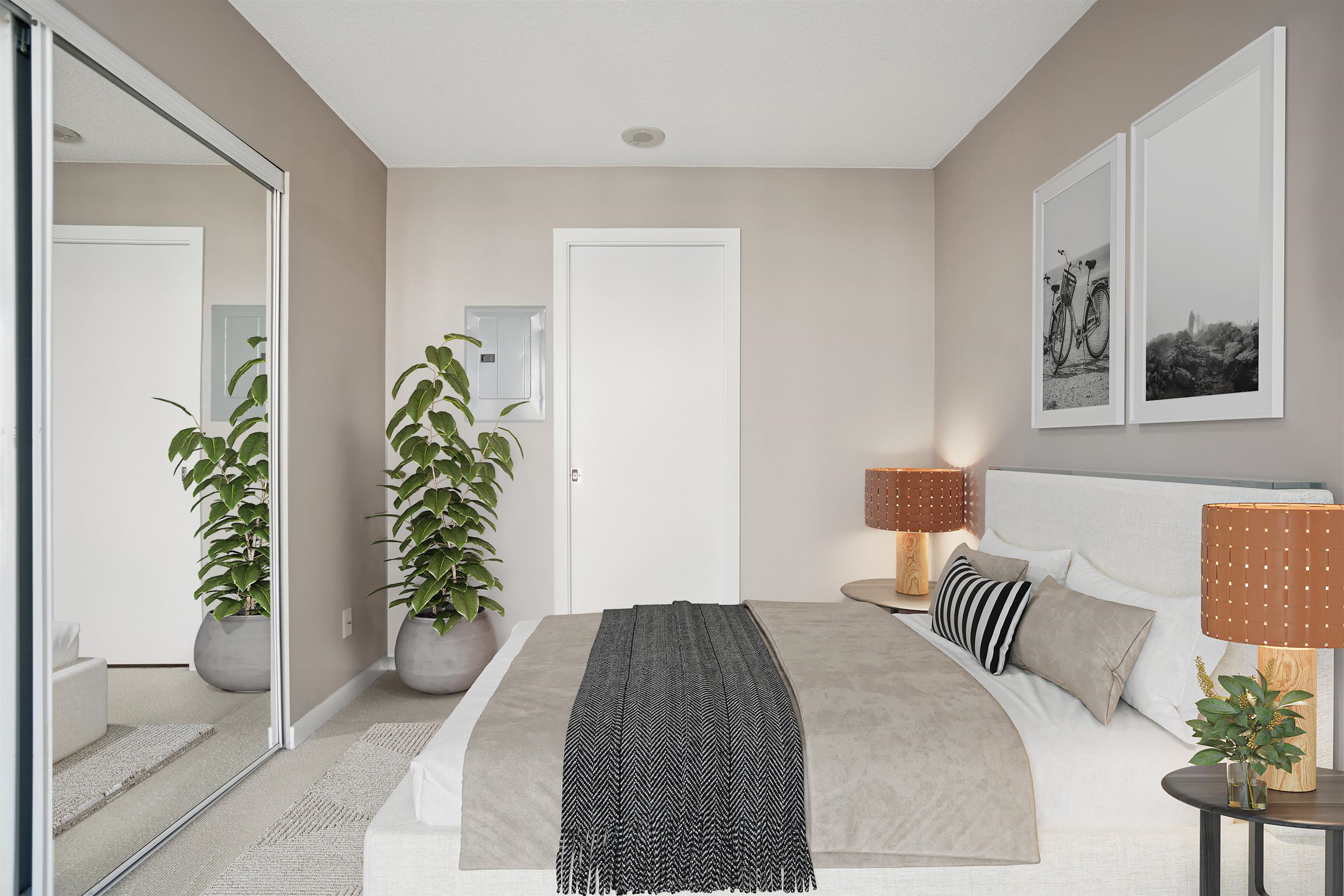 3601 9981 WHALLEY BOULEVARD Unit: 3601