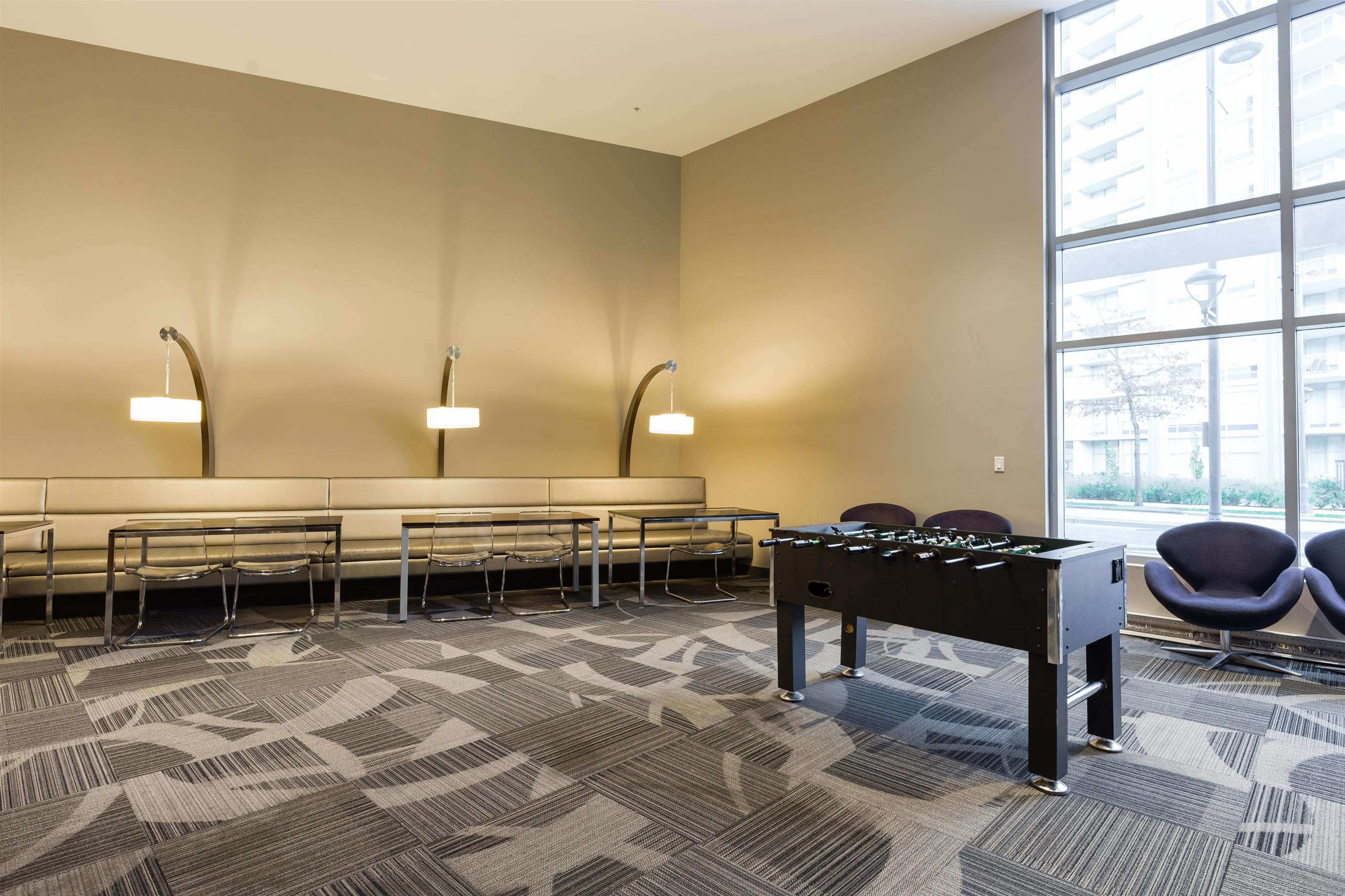 3601 9981 WHALLEY BOULEVARD Unit: 3601