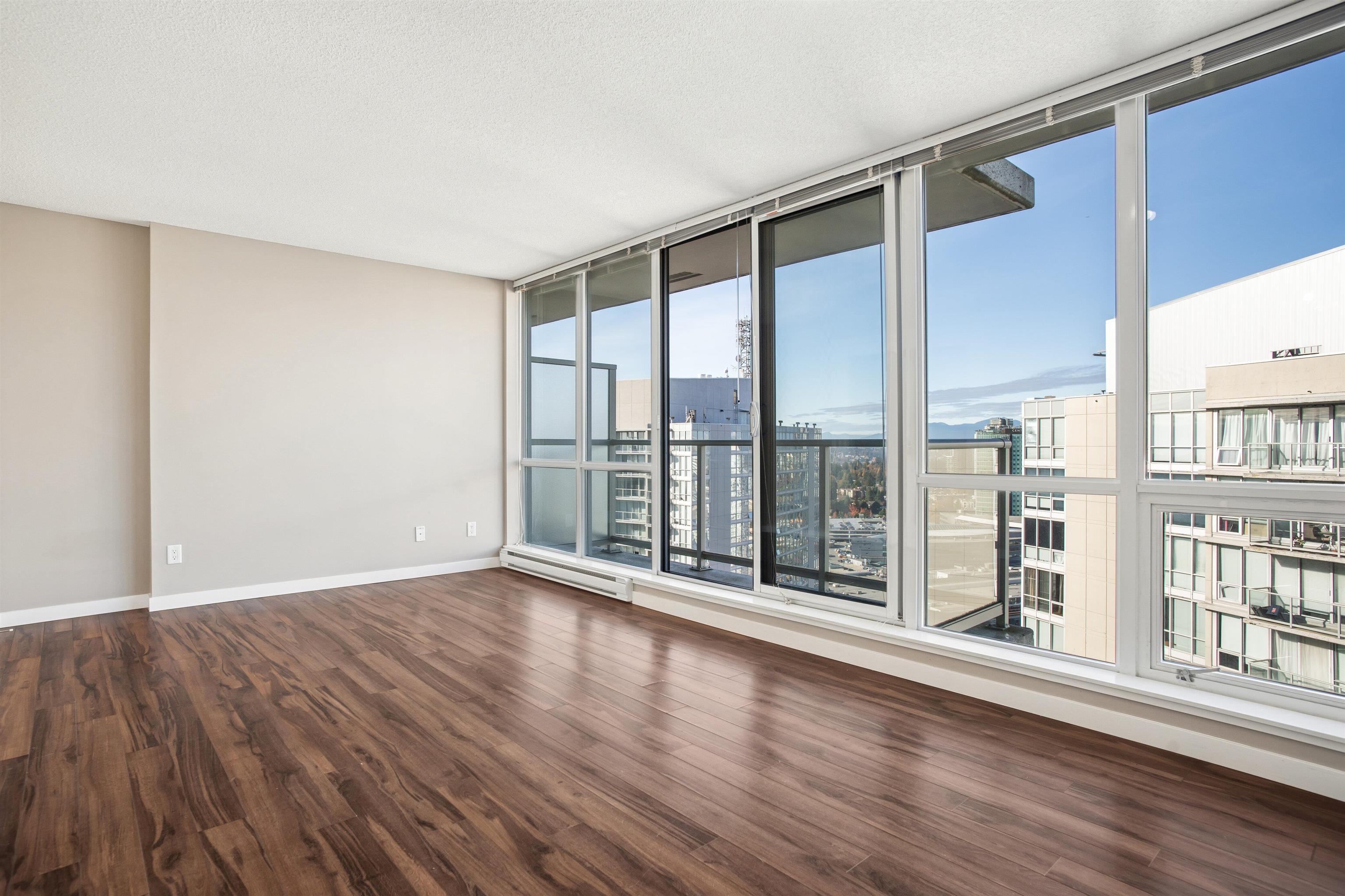 3601 9981 WHALLEY BOULEVARD Unit: 3601