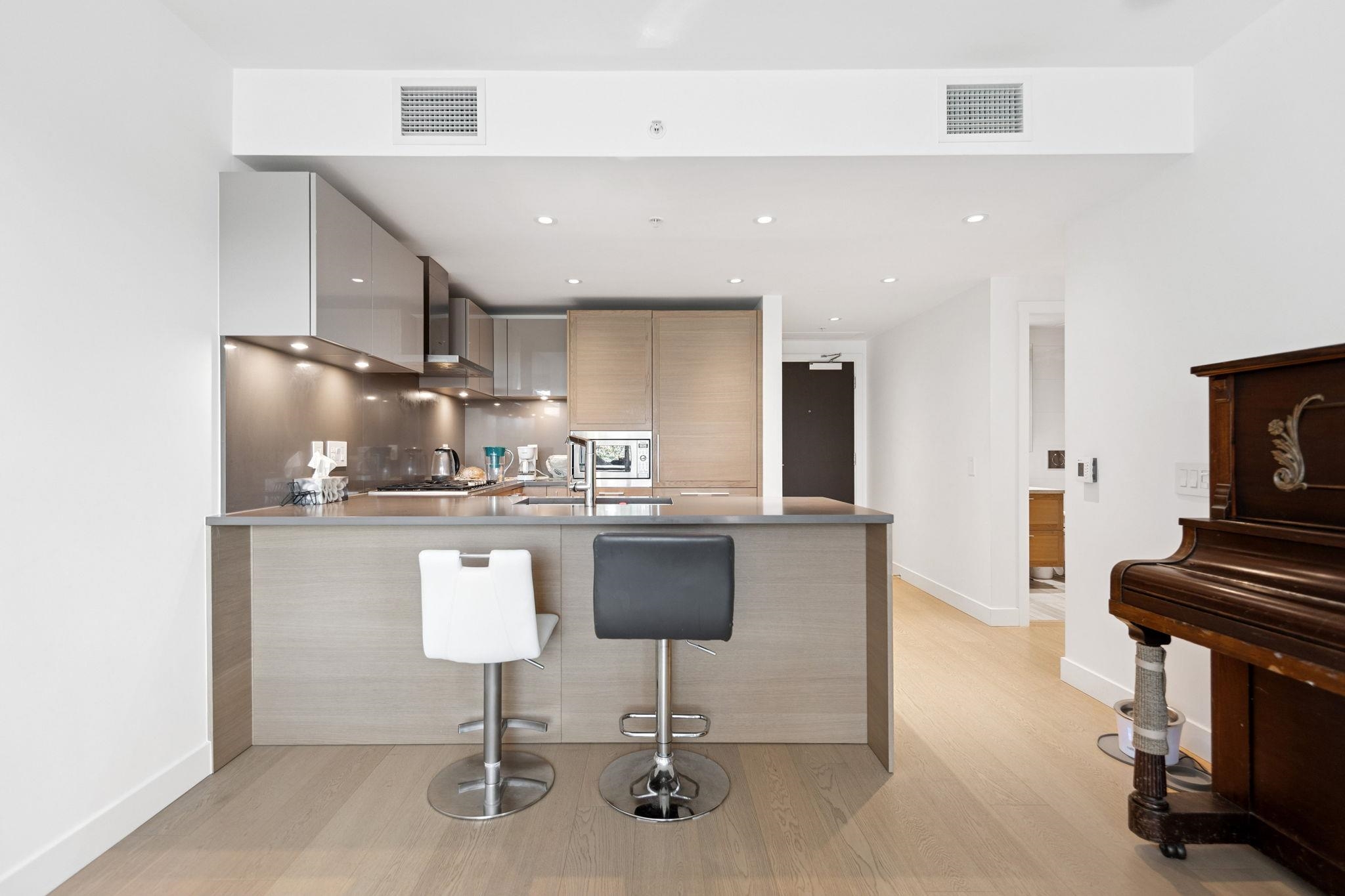 901 7228 ADERA STREET Unit: 901