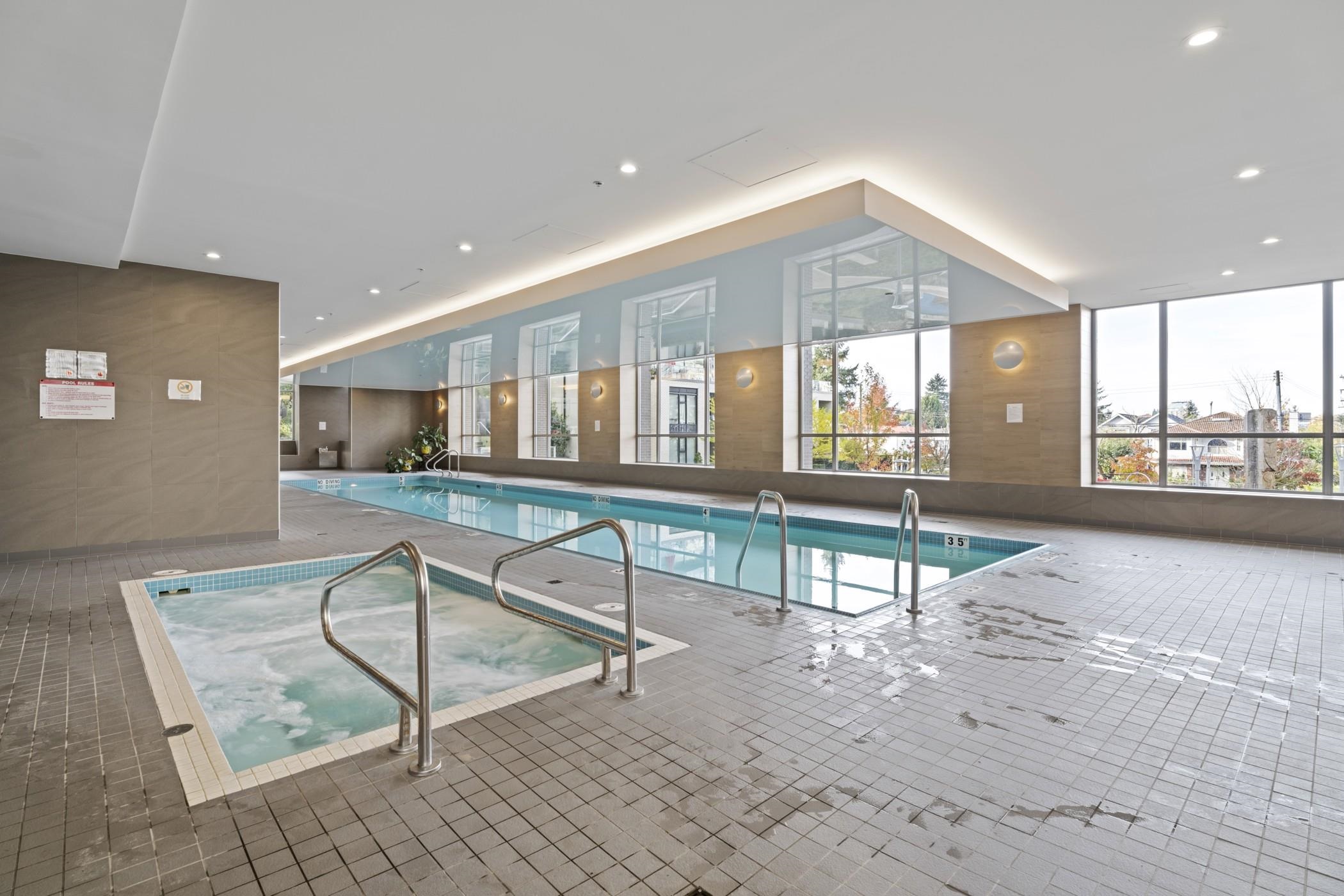 1602 5515 BOUNDARY ROAD Unit: 1602