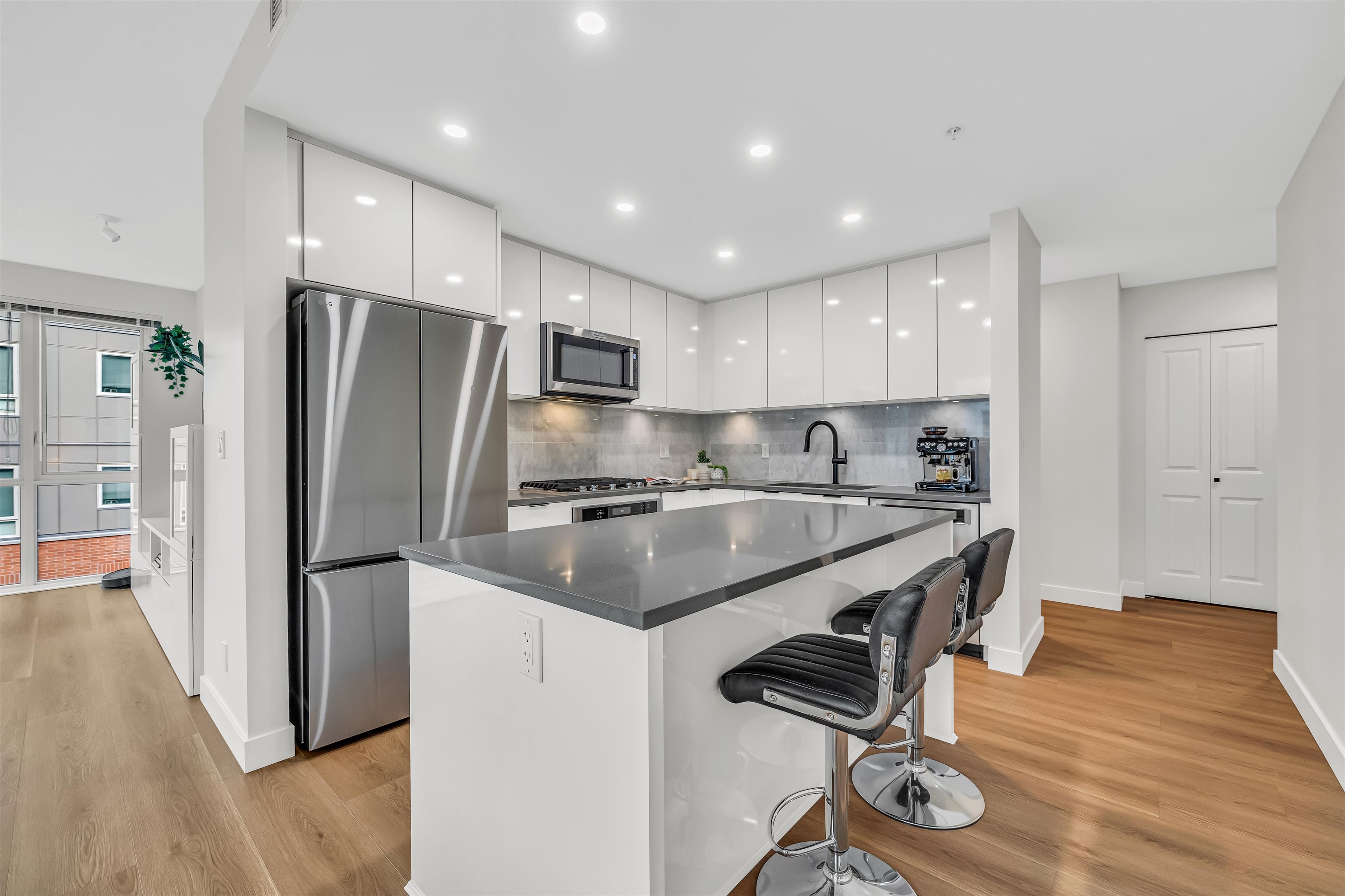 404 2632 LIBRARY LANE Unit: 404