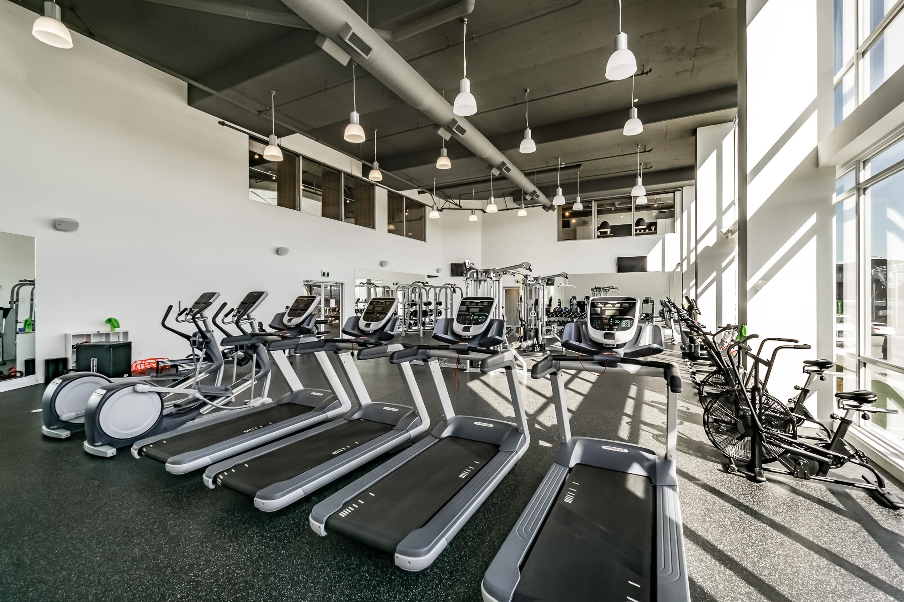 1206 200 NELSON'S CRESCENT Unit: 1206