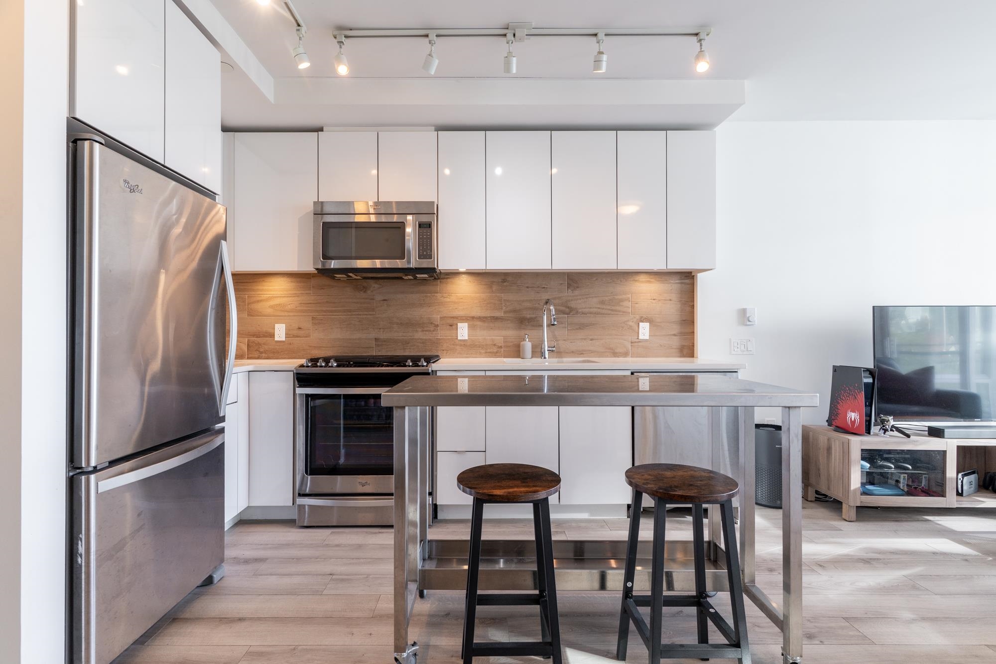 1206 200 NELSON'S CRESCENT Unit: 1206