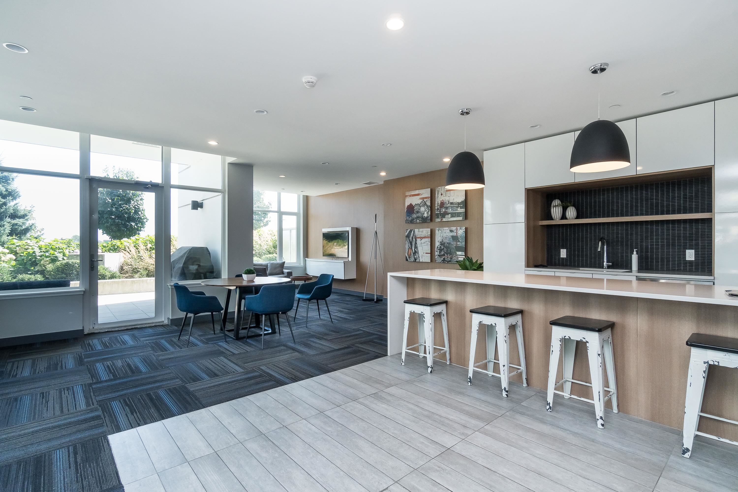 1206 200 NELSON'S CRESCENT Unit: 1206