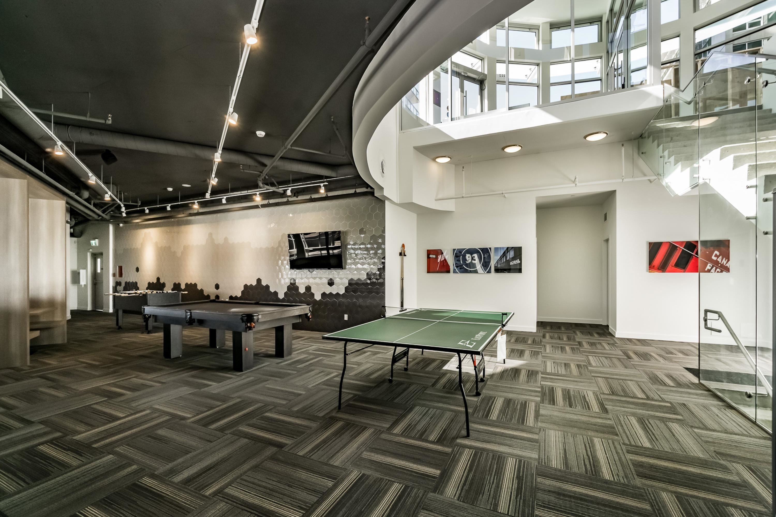 1206 200 NELSON'S CRESCENT Unit: 1206