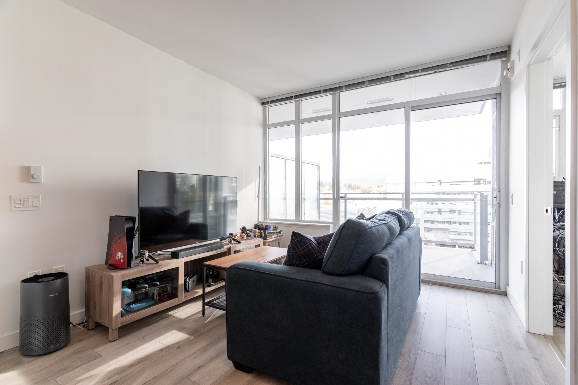 1206 200 NELSON'S CRESCENT Unit: 1206