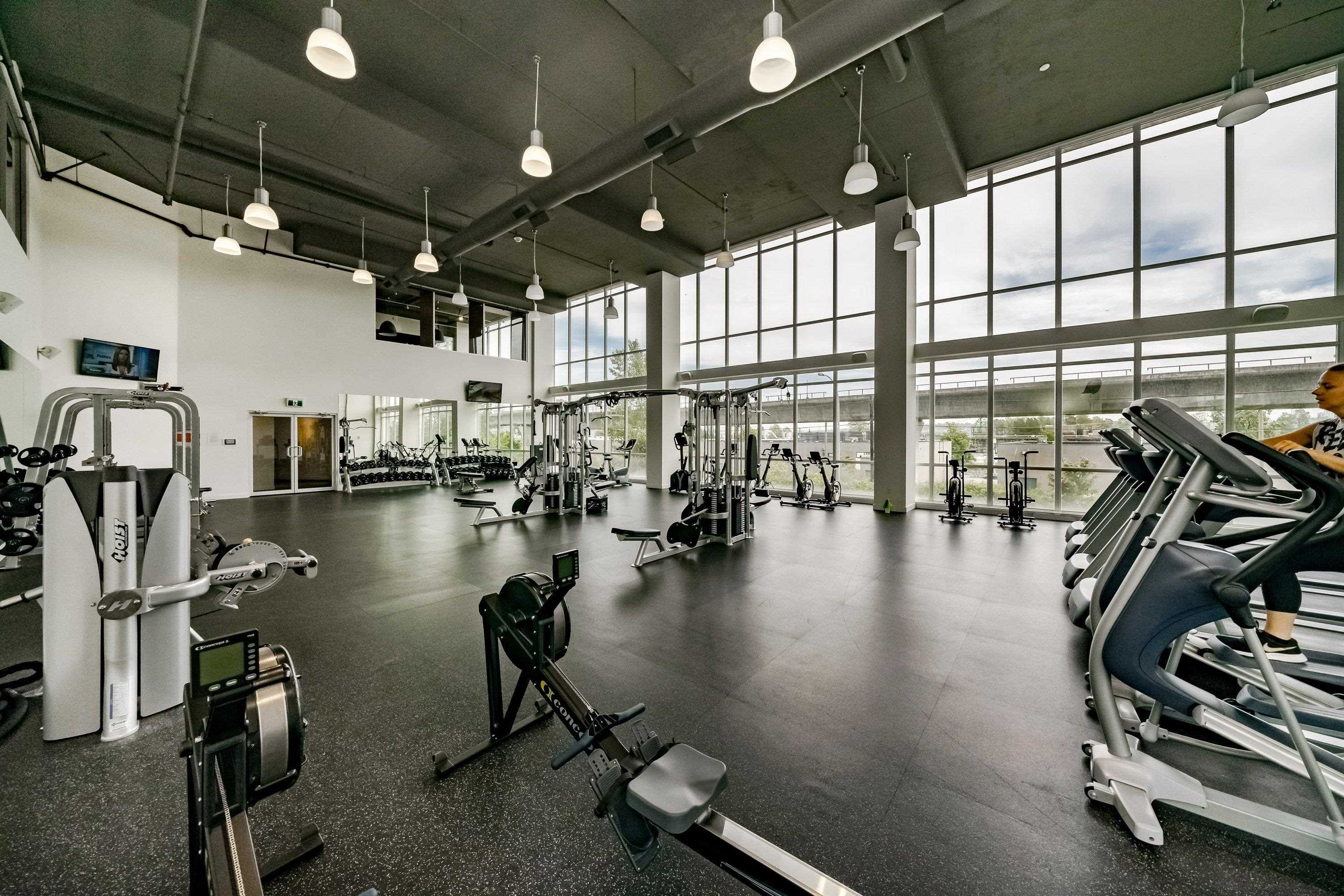 1206 200 NELSON'S CRESCENT Unit: 1206